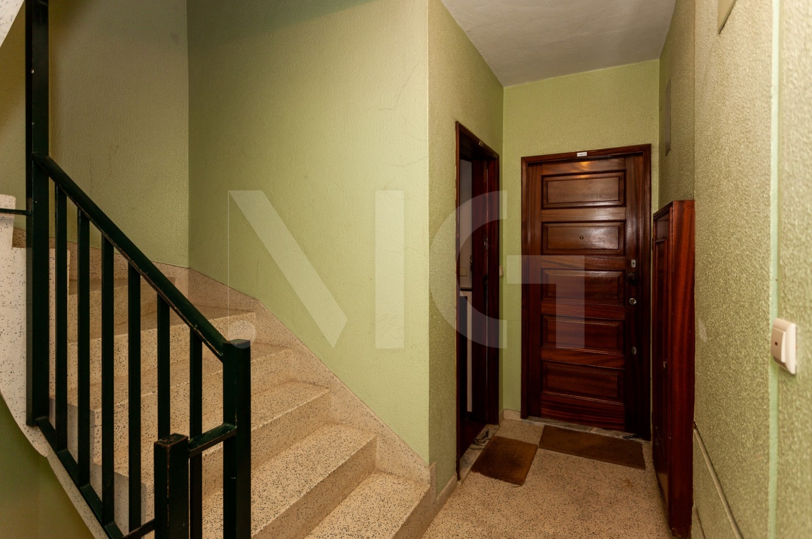 Apartamento T1 para Venda em Ramalde, Porto, Porto - Áreas comuns (Imagem 2)