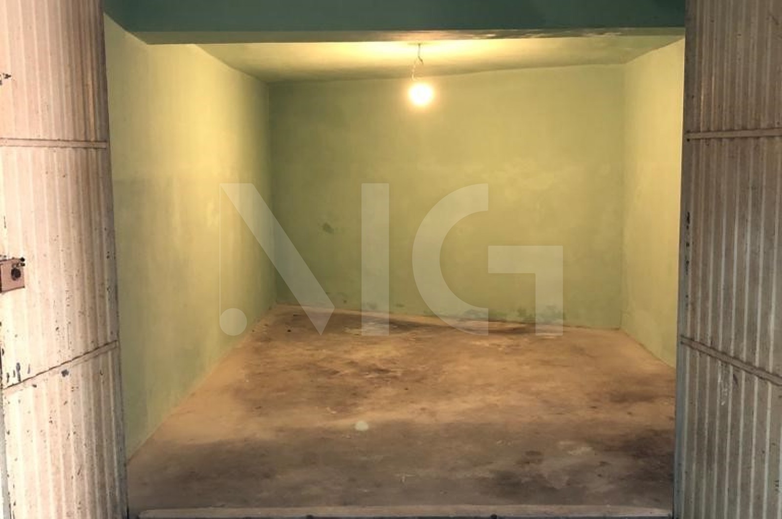 Apartamento T1 para Venda em Ramalde, Porto, Porto - Parqueamento/Garagem (Imagem 1)