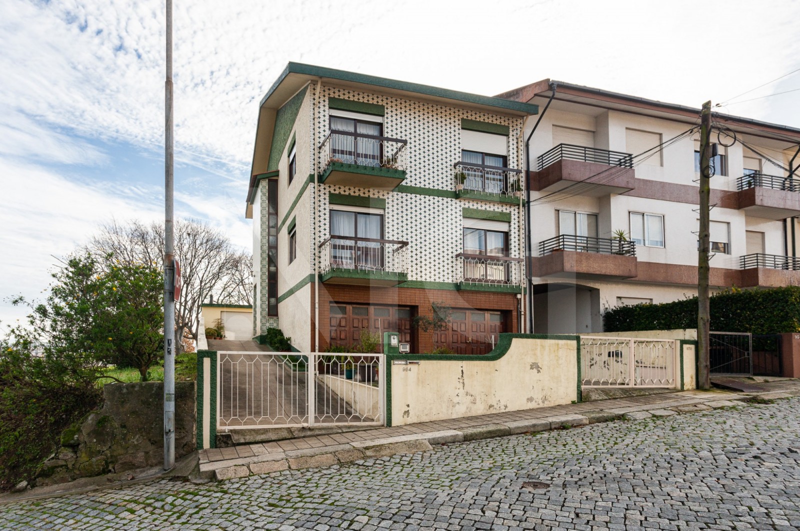 Moradia T2 para Venda em Custóias, Leça do Balio e Guifões, Matosinhos, Porto - Fachada (Imagem 1)