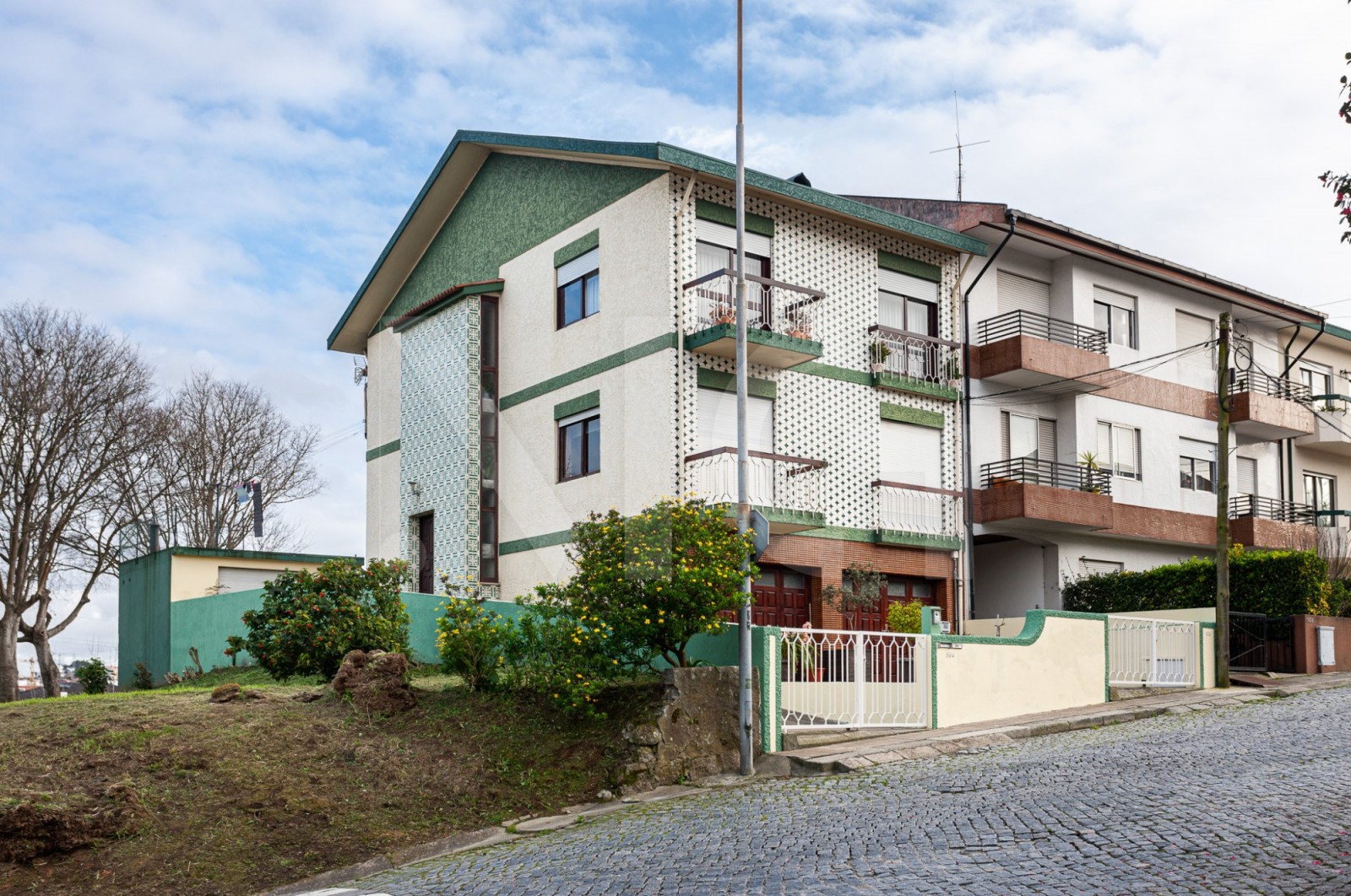 Moradia T2 para Venda em Custóias, Leça do Balio e Guifões, Matosinhos, Porto - Fachada (Imagem 8)