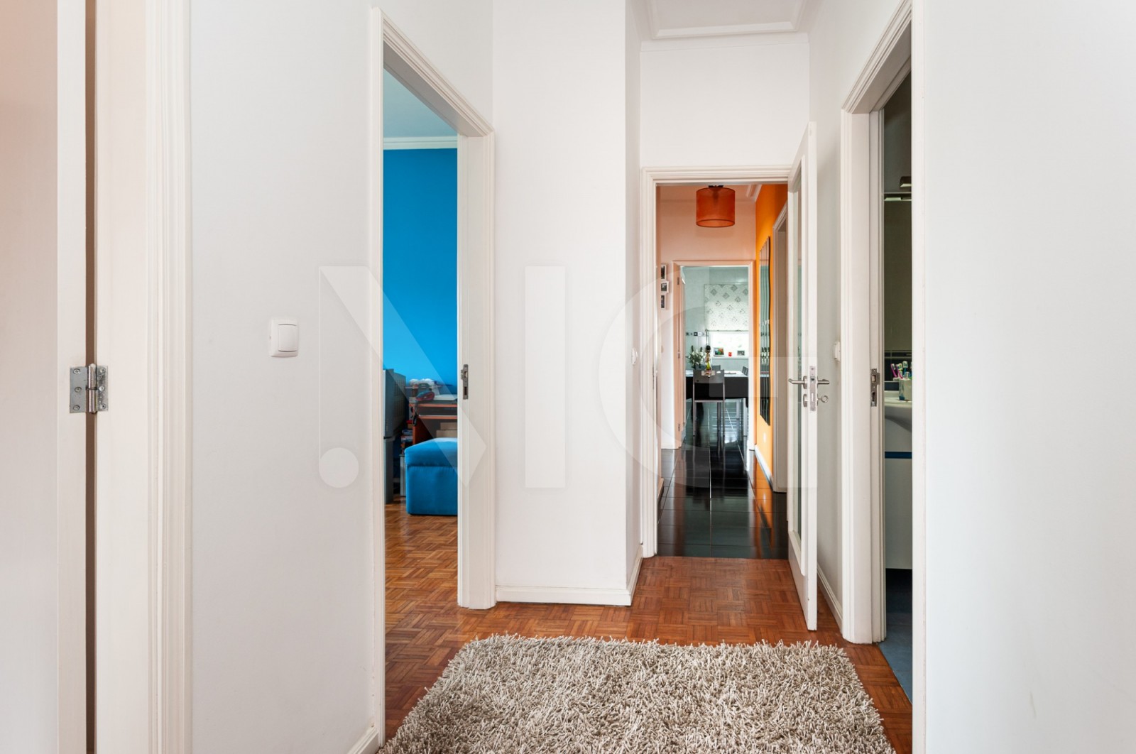 Moradia T3 para Venda em Castêlo da Maia, Maia, Porto - Corredor (Imagem 1)