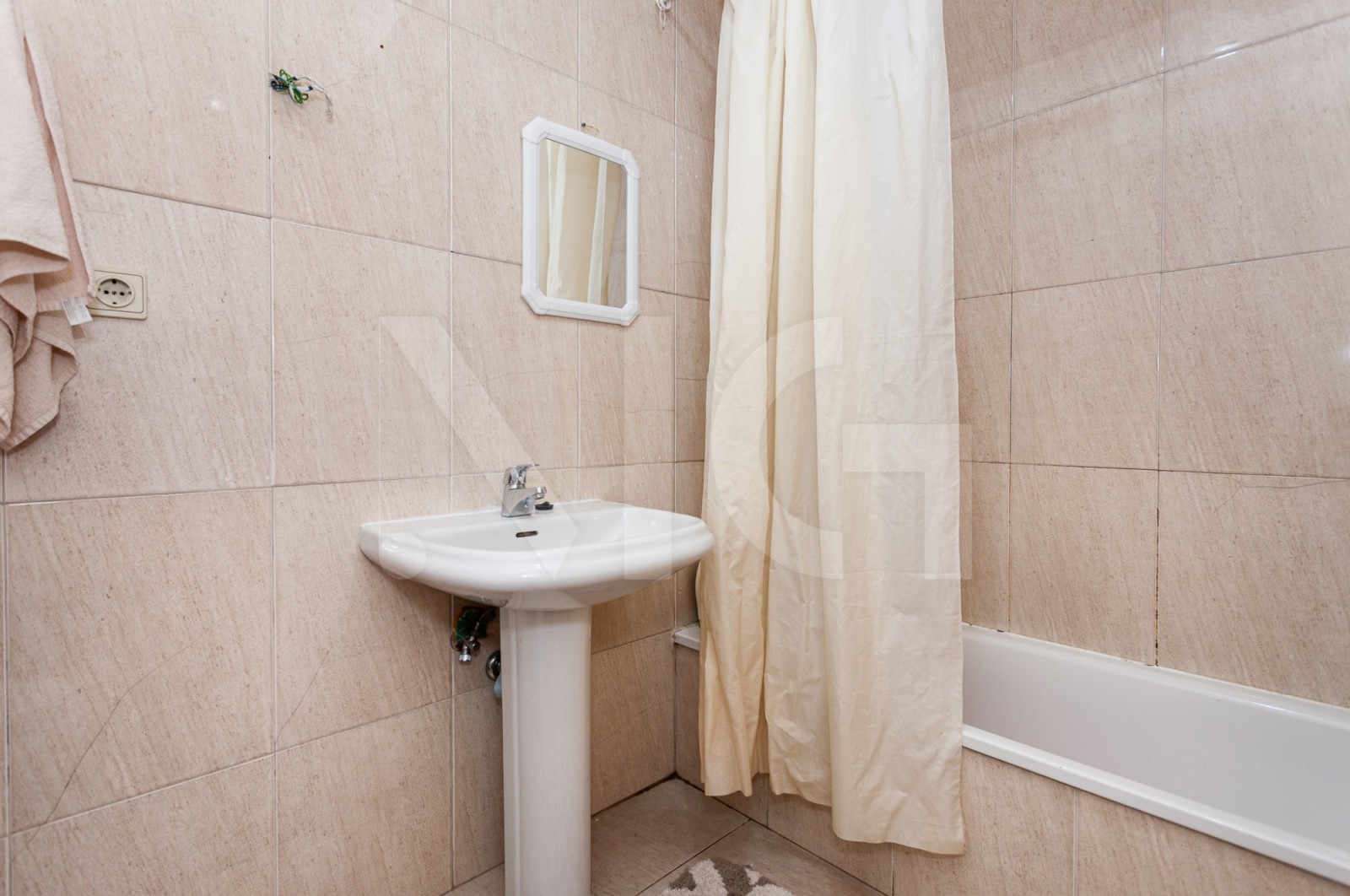 Apartment T2 for For sale in Valongo, Valongo, Porto - Casa de banho (Imagem 2)