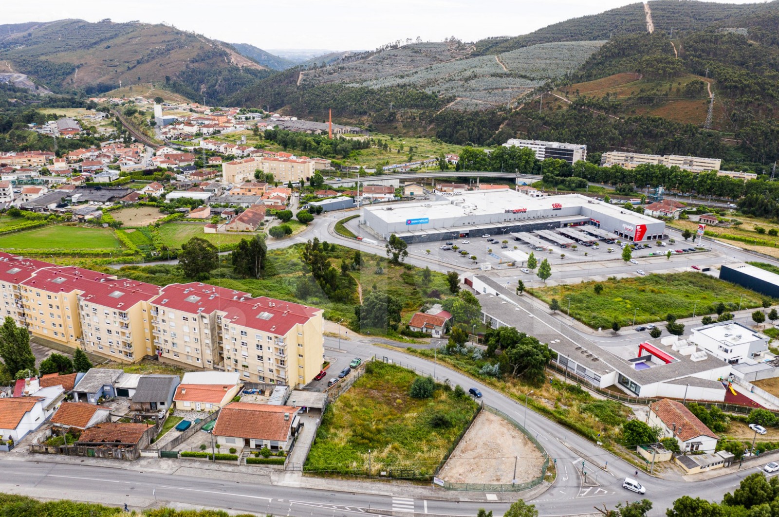 Apartment T2 for For sale in Valongo, Valongo, Porto - Área envolvente (Imagem 6)