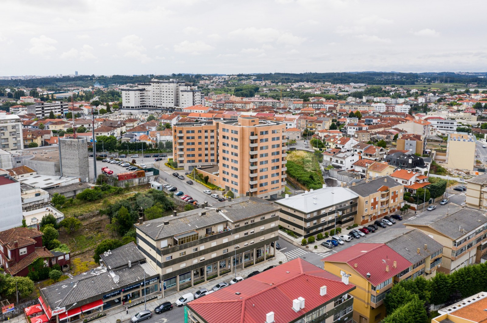 Apartment T3 for Buy in Ermesinde, Valongo, Porto - Área envolvente (Imagem 5)