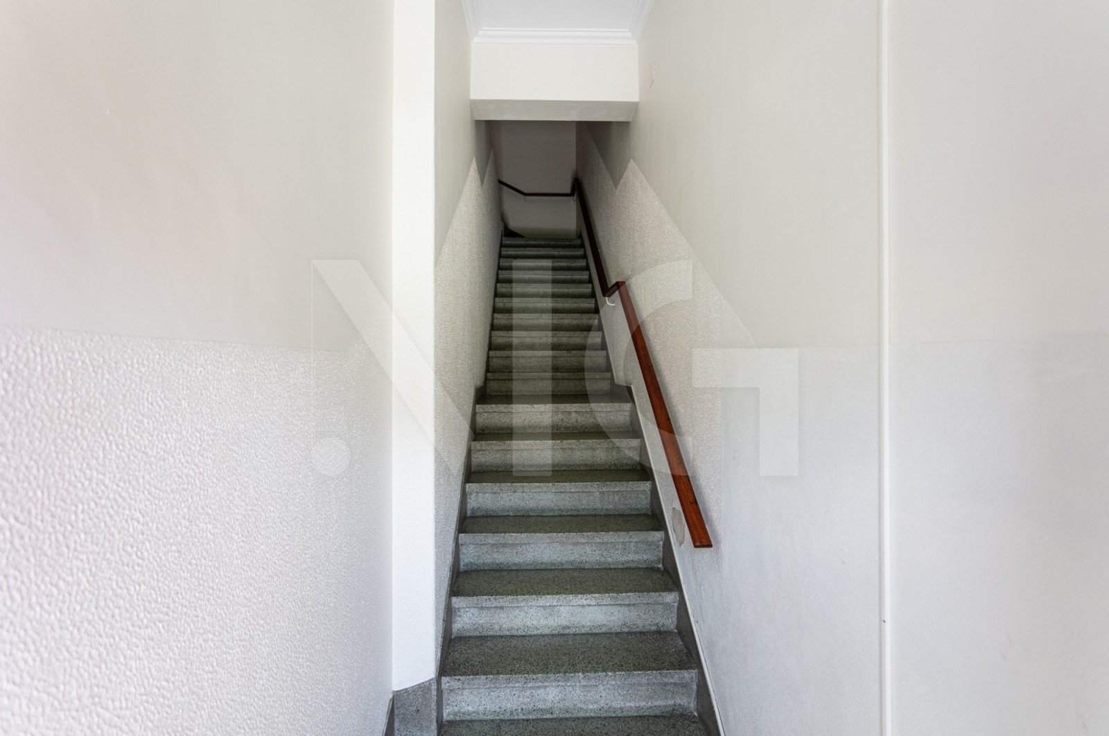 Apartment T3+1 for For sale in Mafamude e Vilar do Paraíso, Vila Nova de Gaia, Porto - Áreas comuns (Imagem 1)