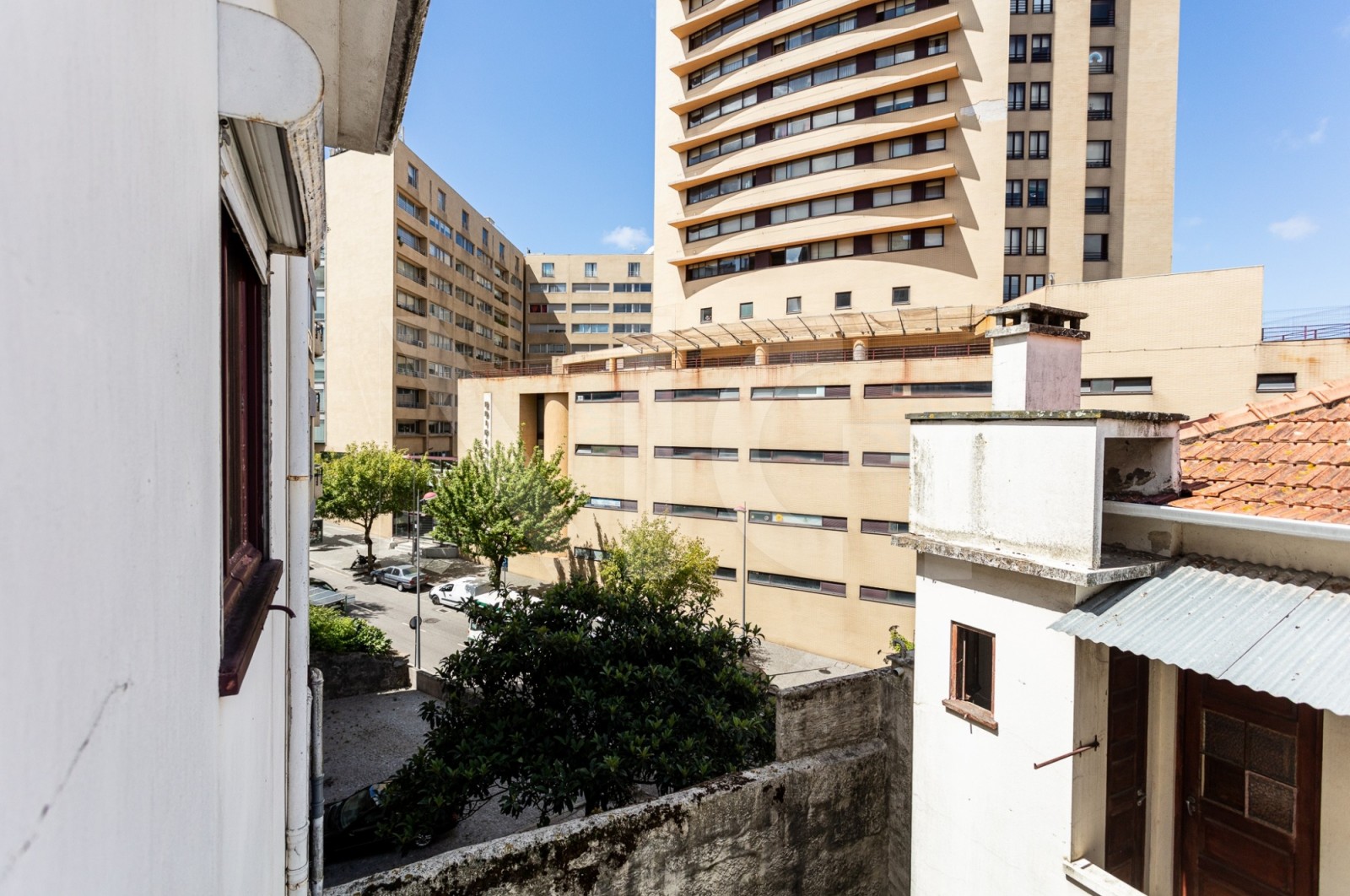 Apartment T3+1 for For sale in Mafamude e Vilar do Paraíso, Vila Nova de Gaia, Porto - Vistas (Imagem 1)