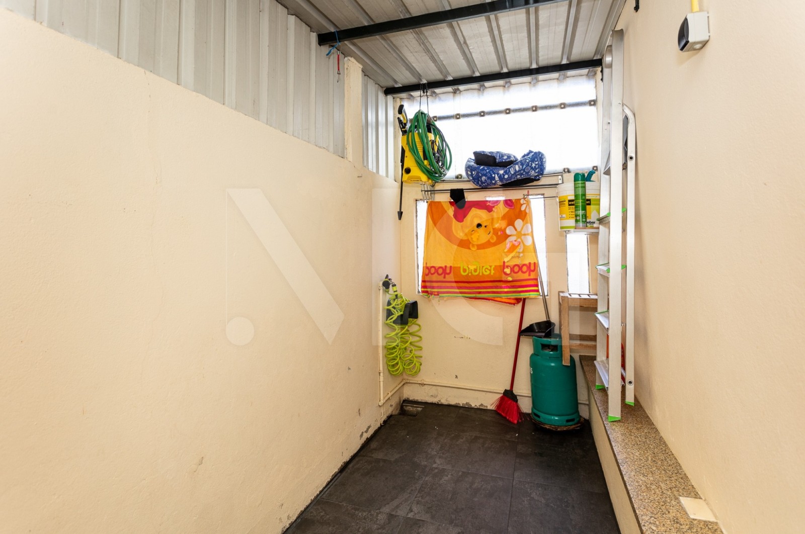 Apartment T3+1 for For sale in Mafamude e Vilar do Paraíso, Vila Nova de Gaia, Porto - Varanda (Imagem 2)