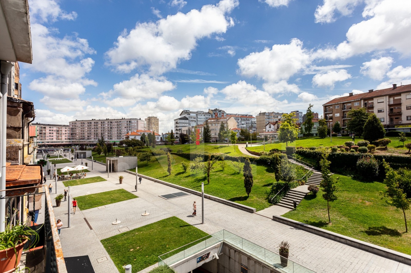 Apartment T3+1 for For sale in Mafamude e Vilar do Paraíso, Vila Nova de Gaia, Porto - Vistas (Imagem 3)