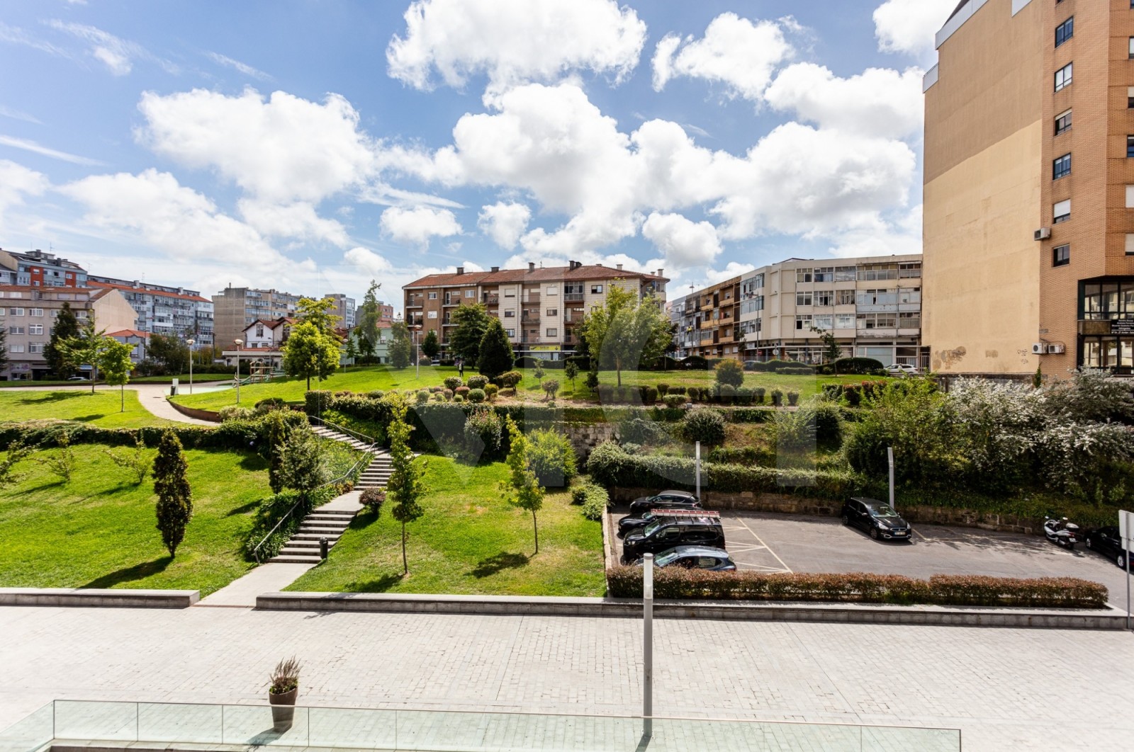 Apartment T3+1 for For sale in Mafamude e Vilar do Paraíso, Vila Nova de Gaia, Porto - Vistas (Imagem 4)