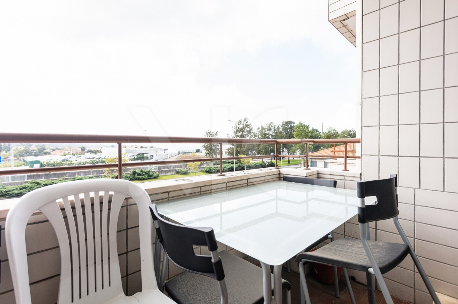 Apartamento T2+1 para Venda em Moreira, Maia, Porto - Varanda (Imagem 1)