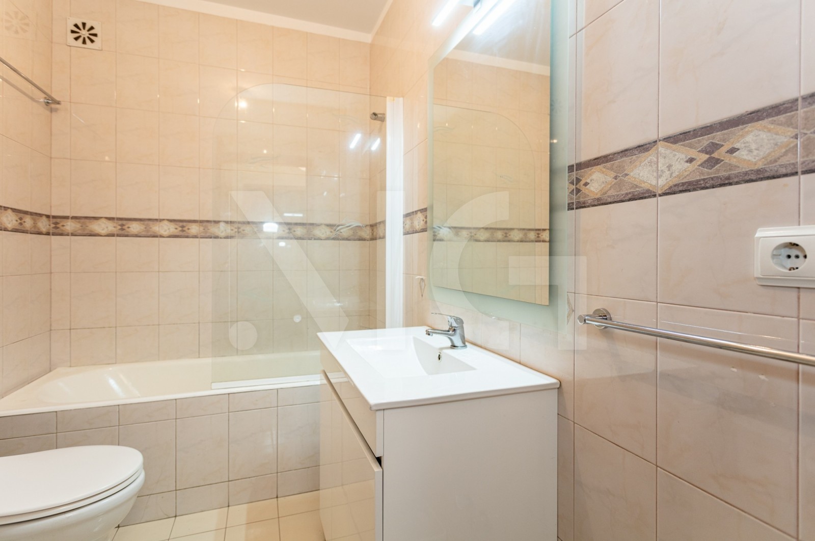 Apartamento T2+1 para Venda em Moreira, Maia, Porto - Casa de banho (Imagem 2)