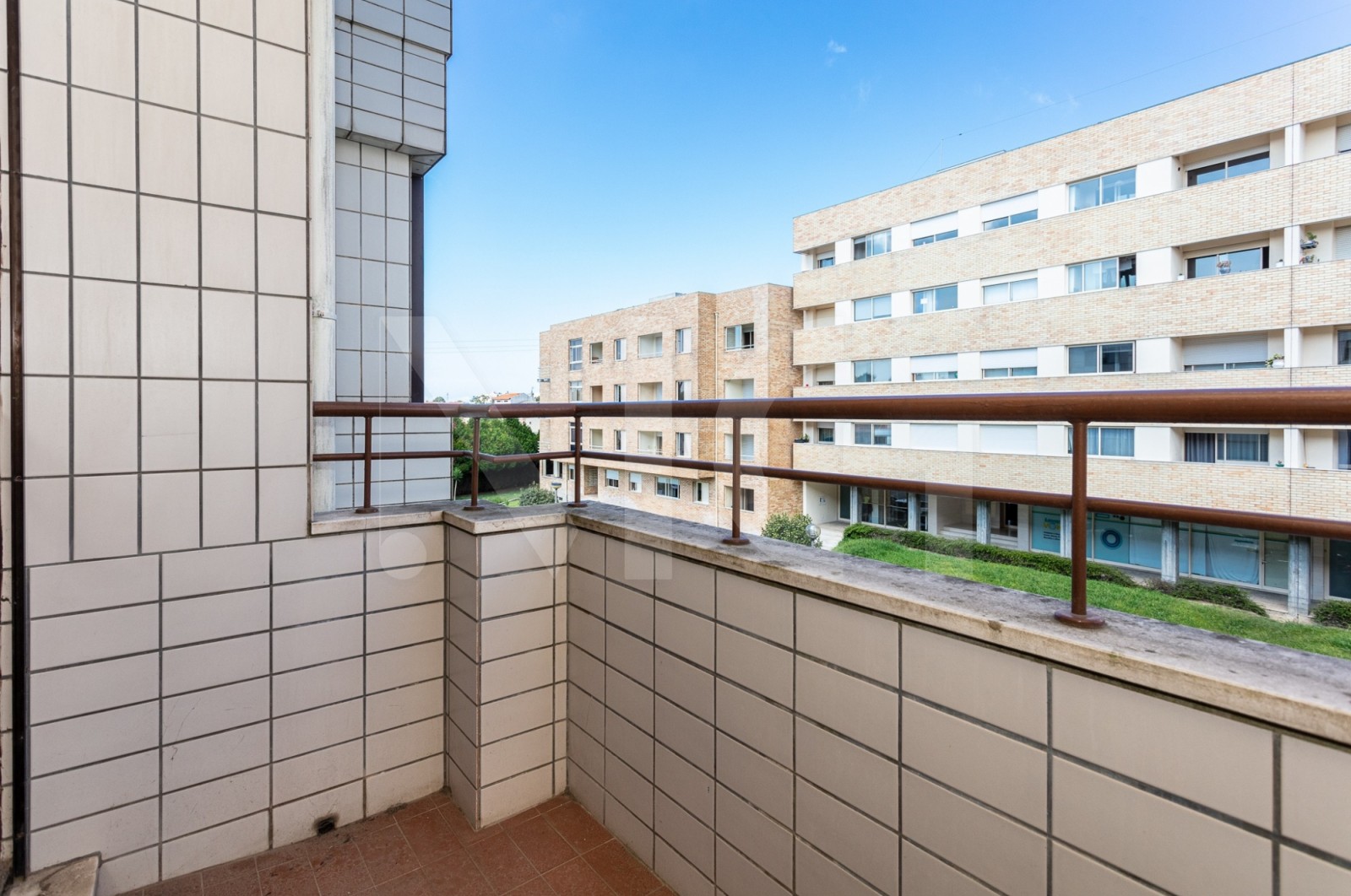 Apartamento T2+1 para Venda em Moreira, Maia, Porto - Varanda (Imagem 2)