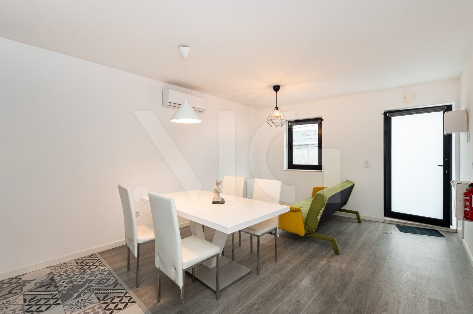 Moradia T1+1 para Venda em Campanhã, Porto, Porto - Sala (Imagem 3)