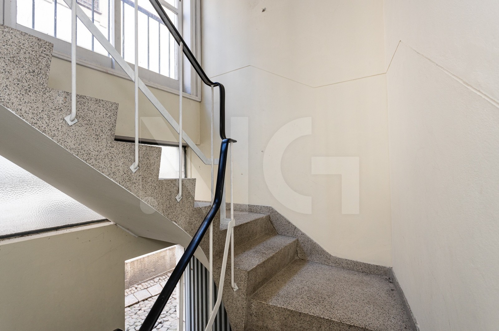 Office for Buy in Cedofeita, Santo Ildefonso, Sé, Miragaia, São Nicolau e Vitória, Porto, Porto - Detalhes (Imagem 1)