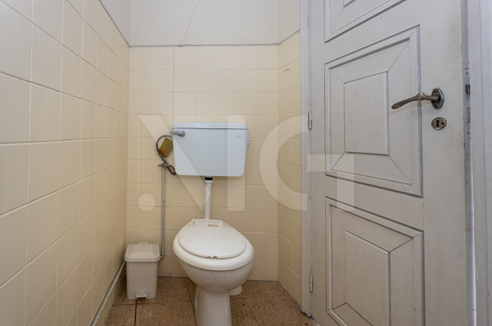 Office for Buy in Cedofeita, Santo Ildefonso, Sé, Miragaia, São Nicolau e Vitória, Porto, Porto - Casa de banho (Imagem 2)