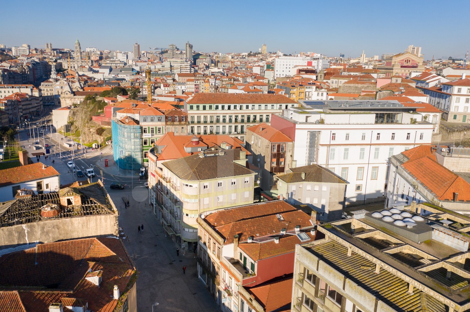 Office for Buy in Cedofeita, Santo Ildefonso, Sé, Miragaia, São Nicolau e Vitória, Porto, Porto - Área envolvente (Imagem 2)