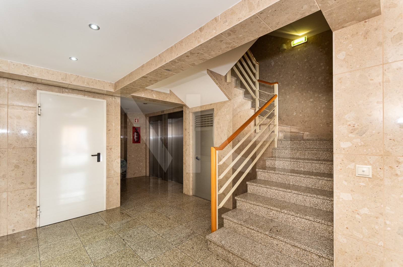 Apartamento T4 para Venda em Águas Santas, Maia, Porto - Áreas comuns (Imagem 2)