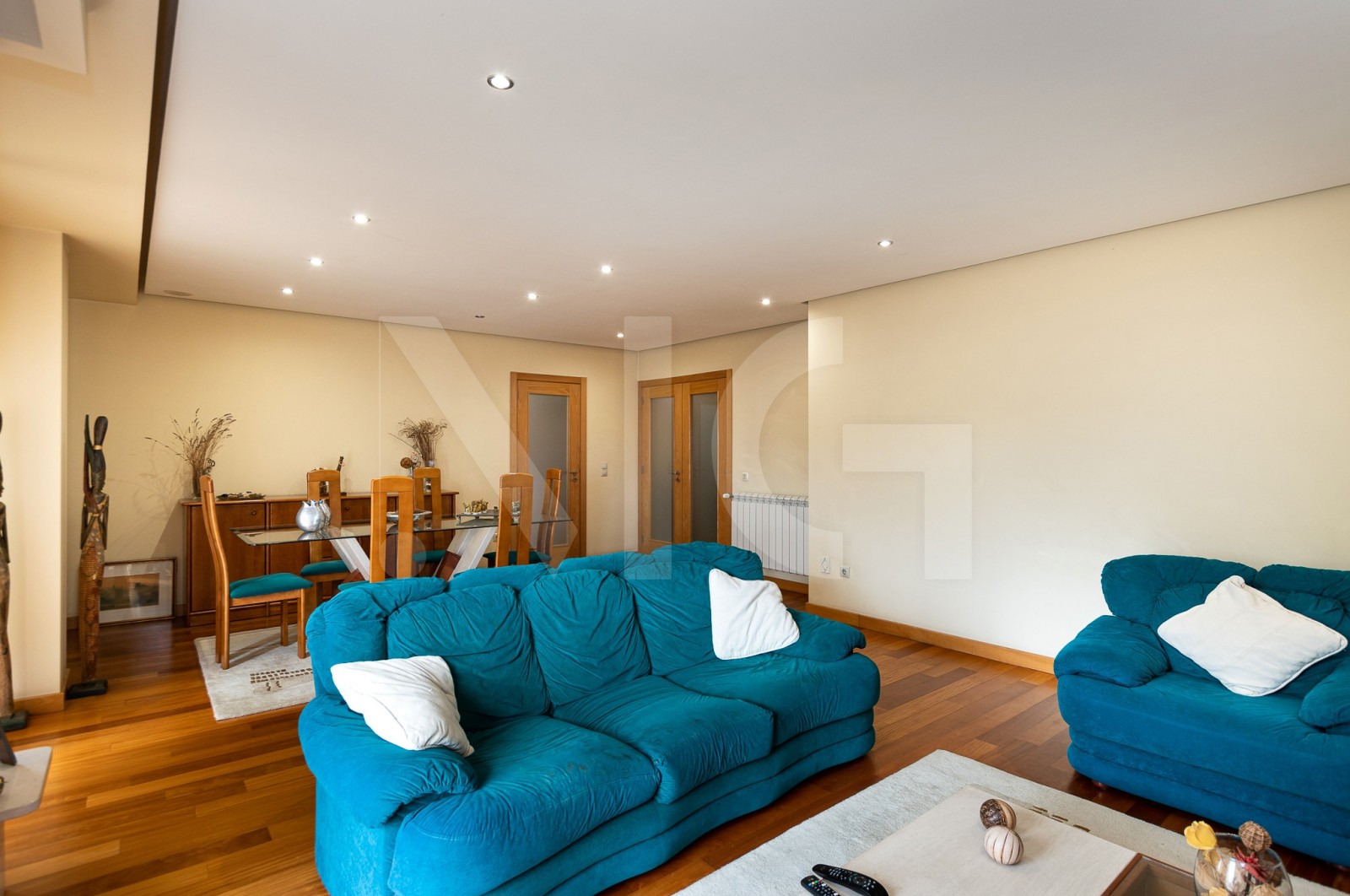 Apartamento T4 para Venda em Águas Santas, Maia, Porto - Sala (Imagem 2)