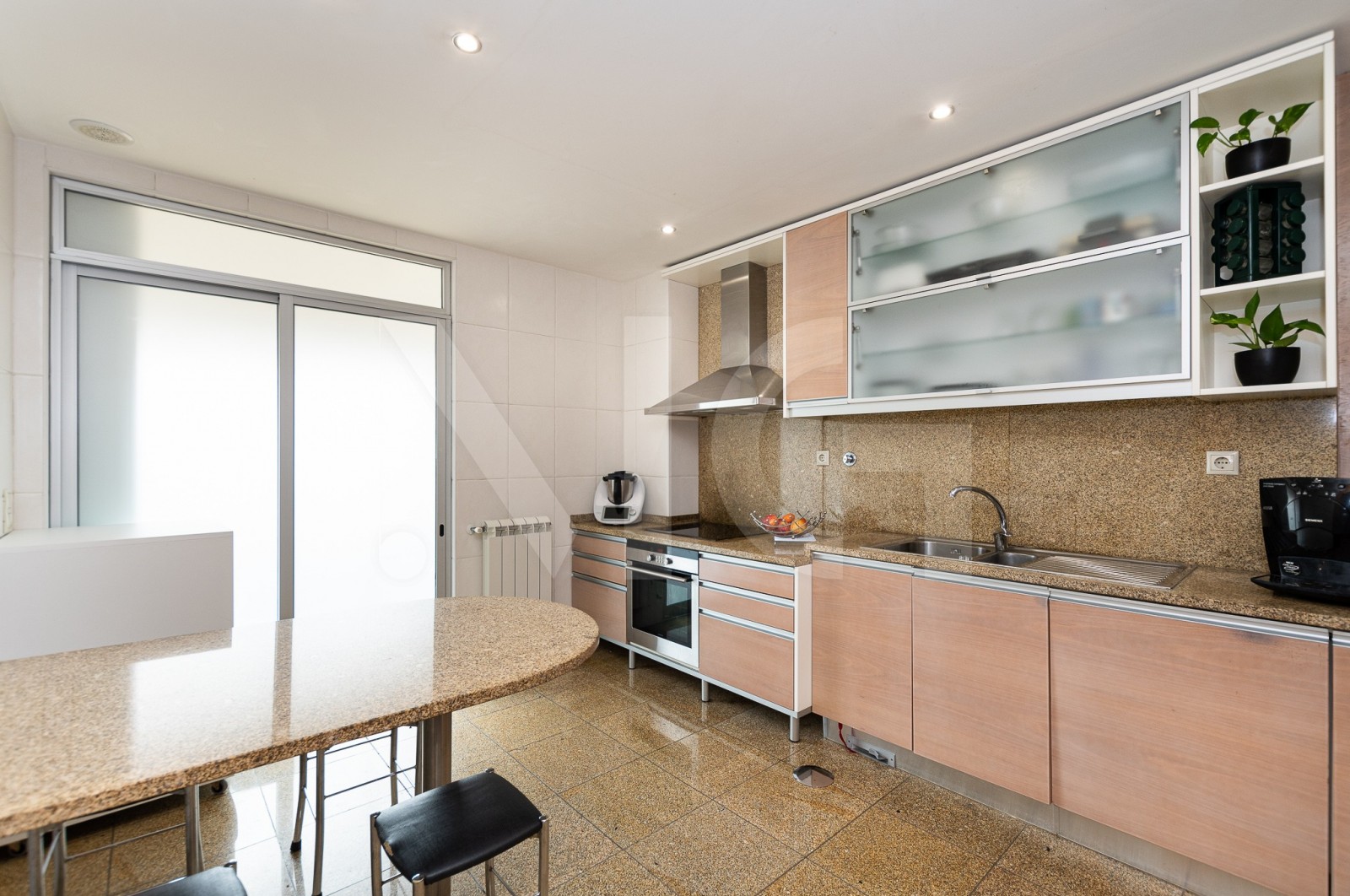 Apartamento T4 para Venda em Águas Santas, Maia, Porto - Cozinha (Imagem 2)