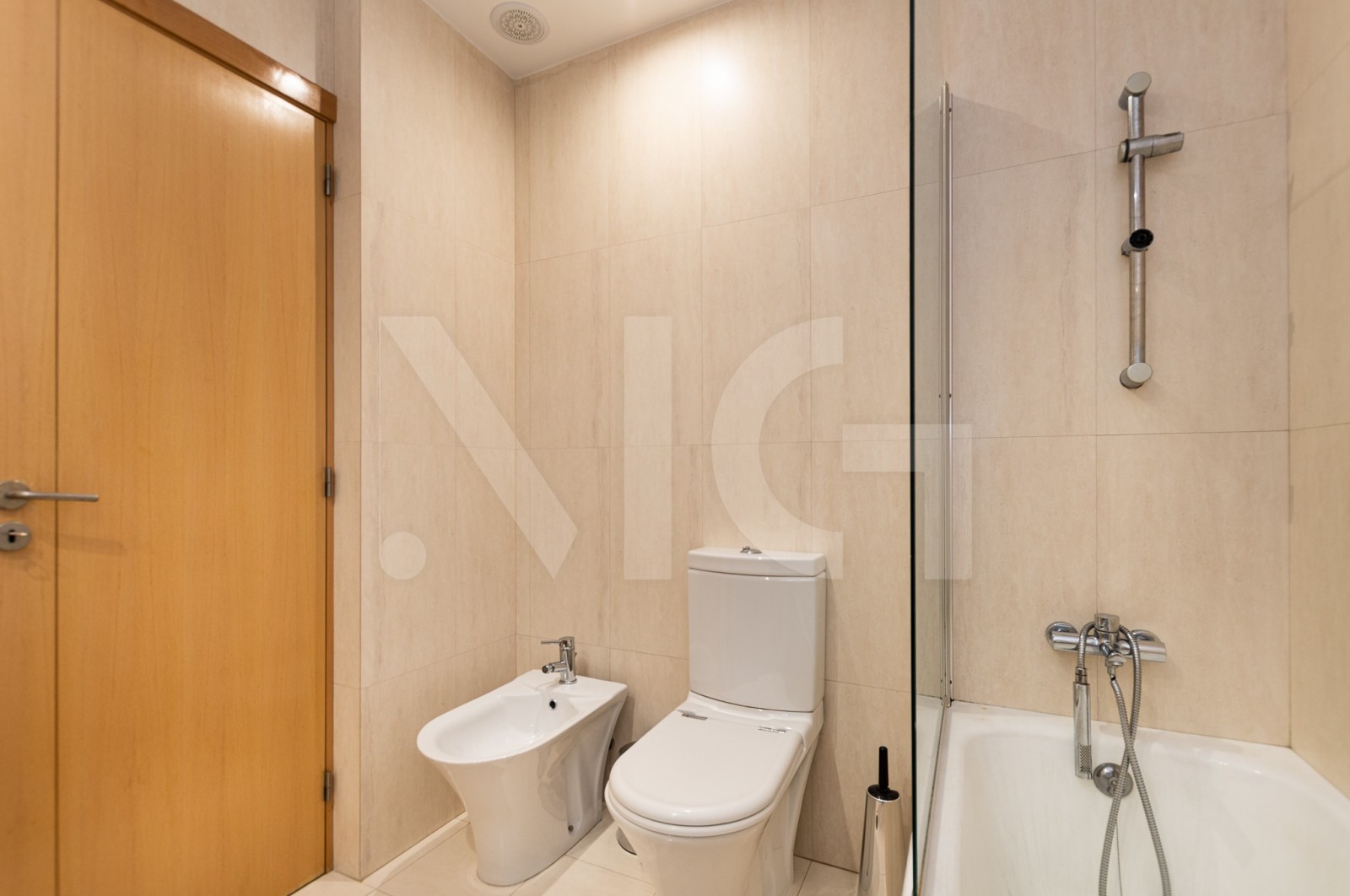 Apartamento T4 para Venda em Águas Santas, Maia, Porto - Casa de banho (Imagem 3)