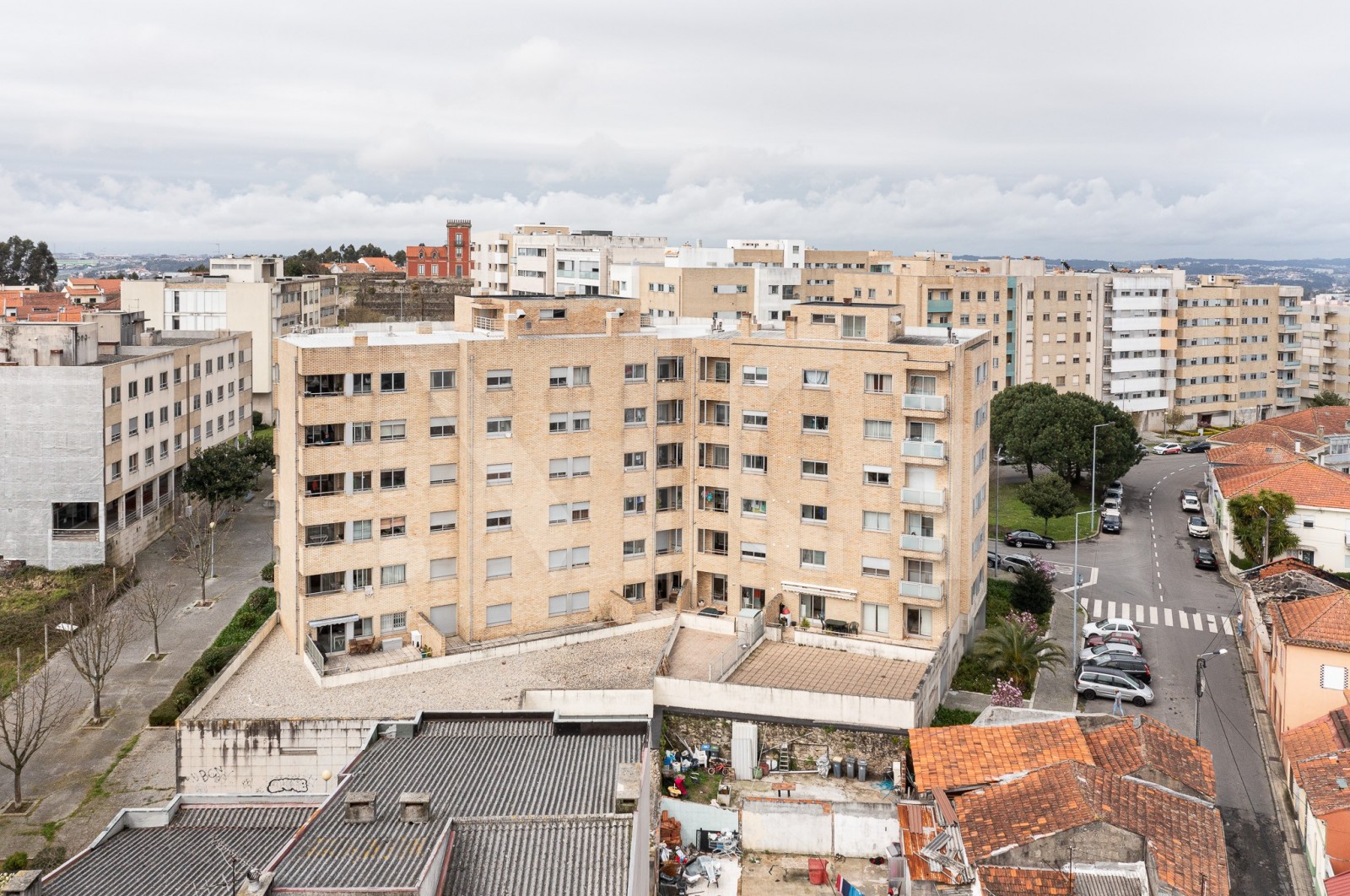 Apartamento T4 para Venda em Águas Santas, Maia, Porto - Área envolvente (Imagem 2)