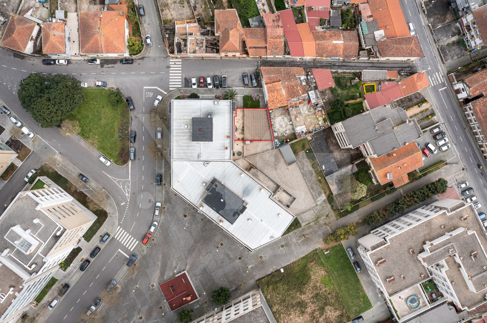Apartamento T4 para Venda em Águas Santas, Maia, Porto - Área envolvente (Imagem 5)
