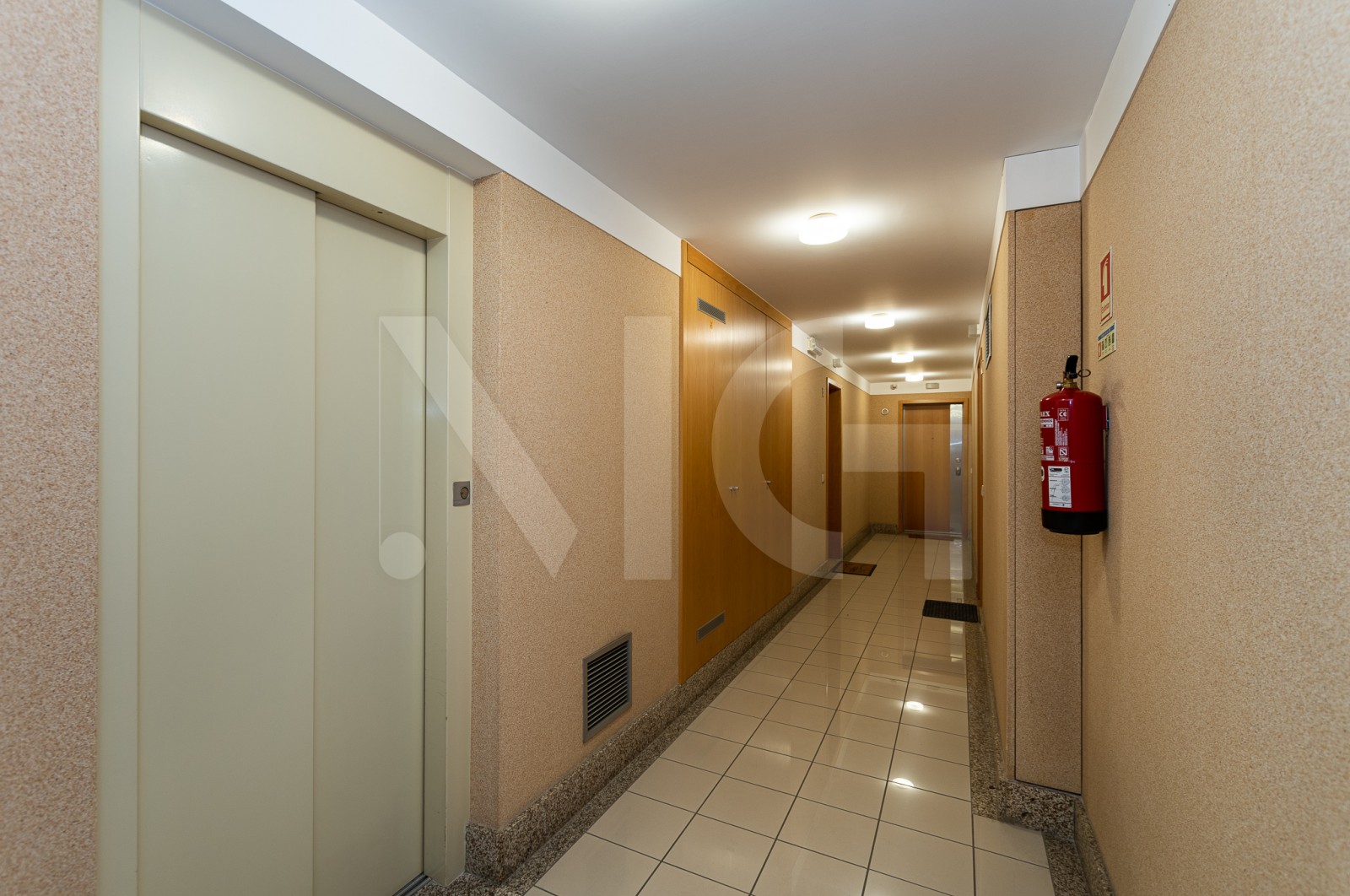 Apartamento T1 para Venda em Santa Marinha e São Pedro da Afurada, Vila Nova de Gaia, Porto - Áreas comuns (Imagem 3)