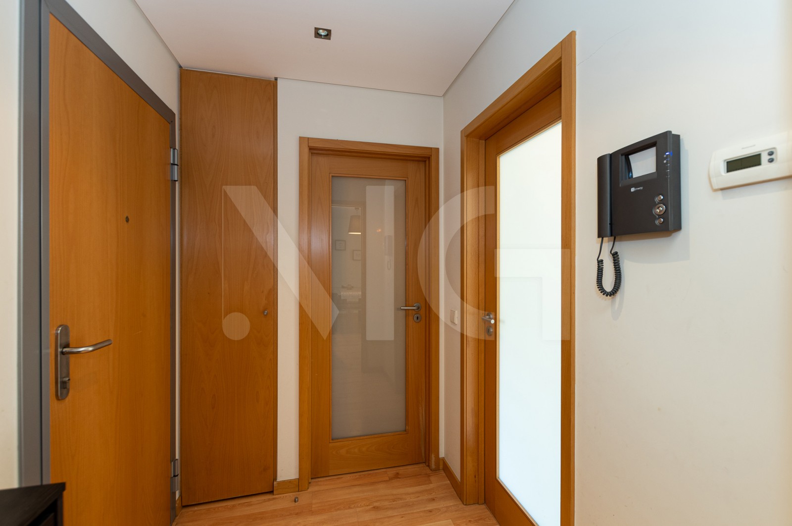 Apartamento T1 para Venda em Santa Marinha e São Pedro da Afurada, Vila Nova de Gaia, Porto - Hall de entrada (Imagem 1)