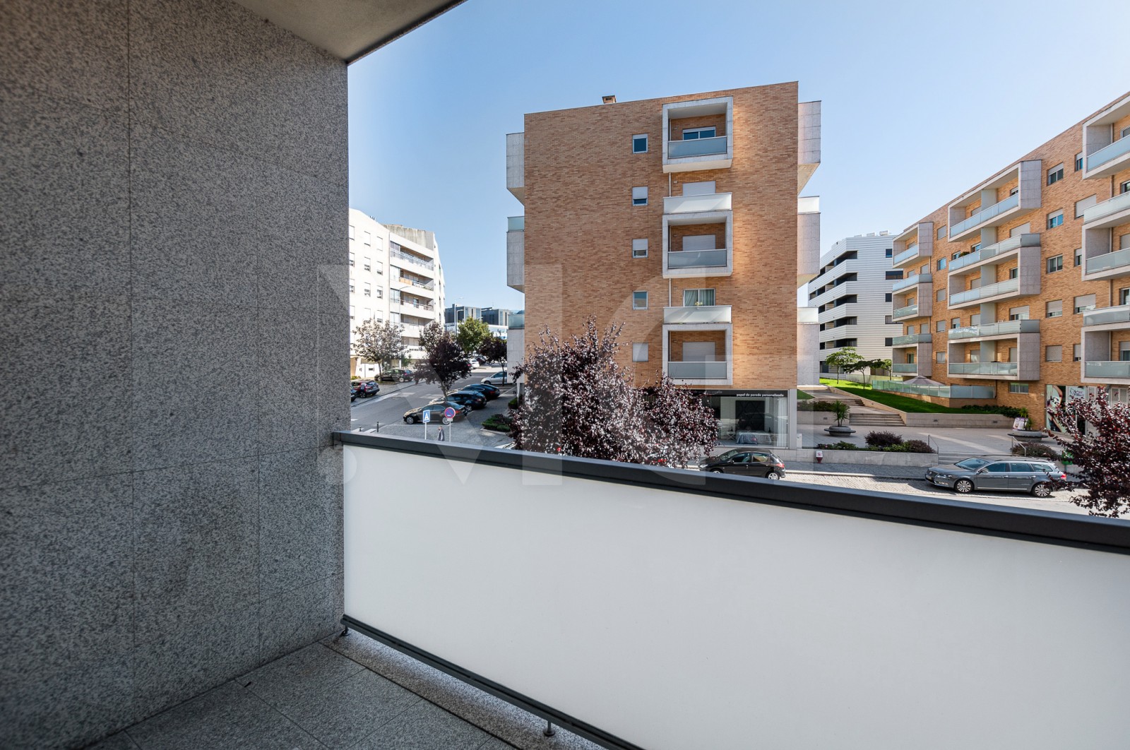 Apartamento T1 para Venda em Santa Marinha e São Pedro da Afurada, Vila Nova de Gaia, Porto - Varanda (Imagem 1)
