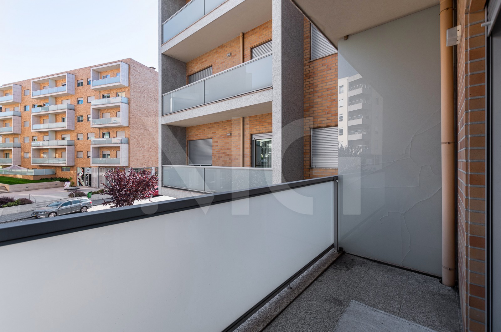Apartamento T1 para Venda em Santa Marinha e São Pedro da Afurada, Vila Nova de Gaia, Porto - Varanda (Imagem 2)