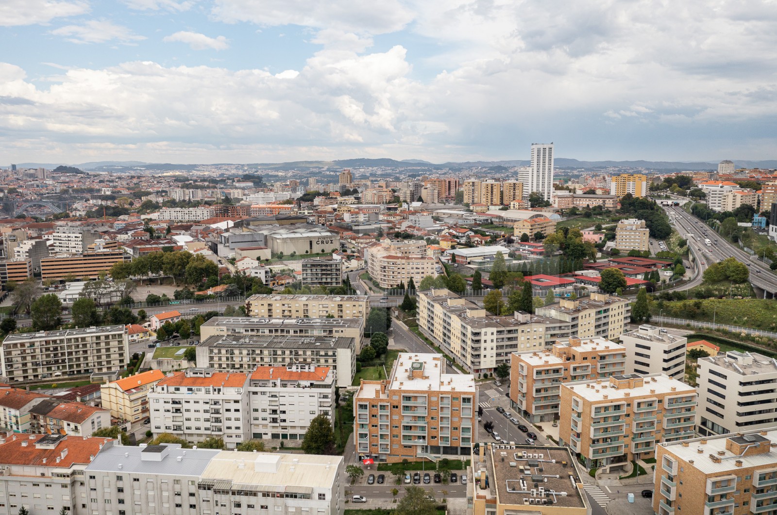 Apartamento T1 para Venda em Santa Marinha e São Pedro da Afurada, Vila Nova de Gaia, Porto - Área envolvente (Imagem 12)