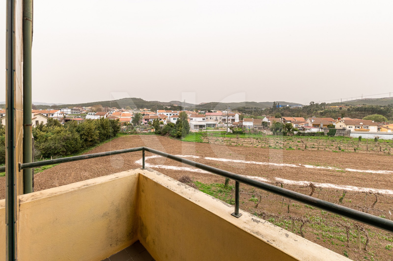 Apartment T2+1 for For sale in Alfena, Valongo, Porto - Varanda (Imagem 1)