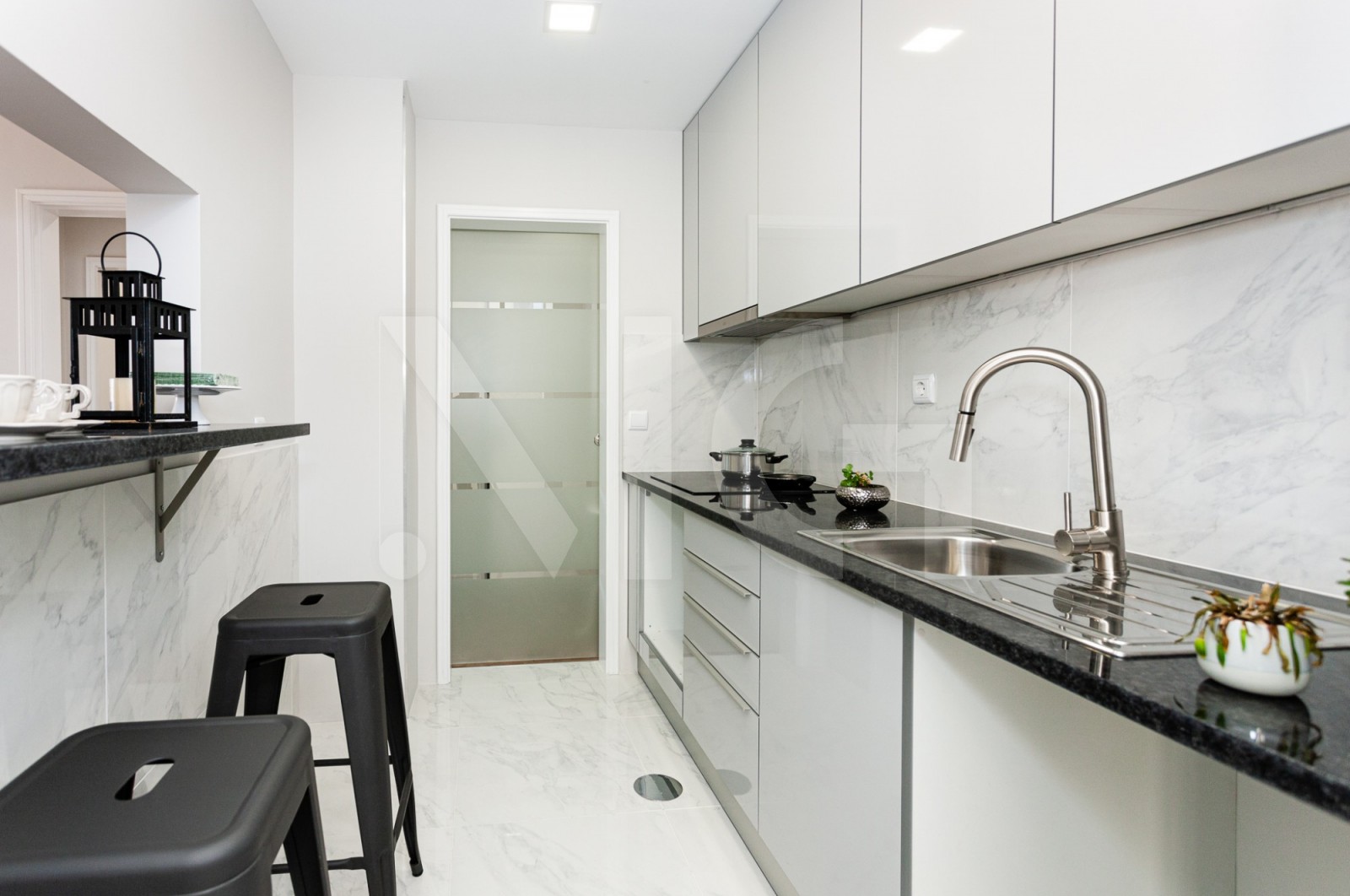 Apartment T1 for For sale in Paranhos, Porto, Porto - Cozinha (Imagem 2)