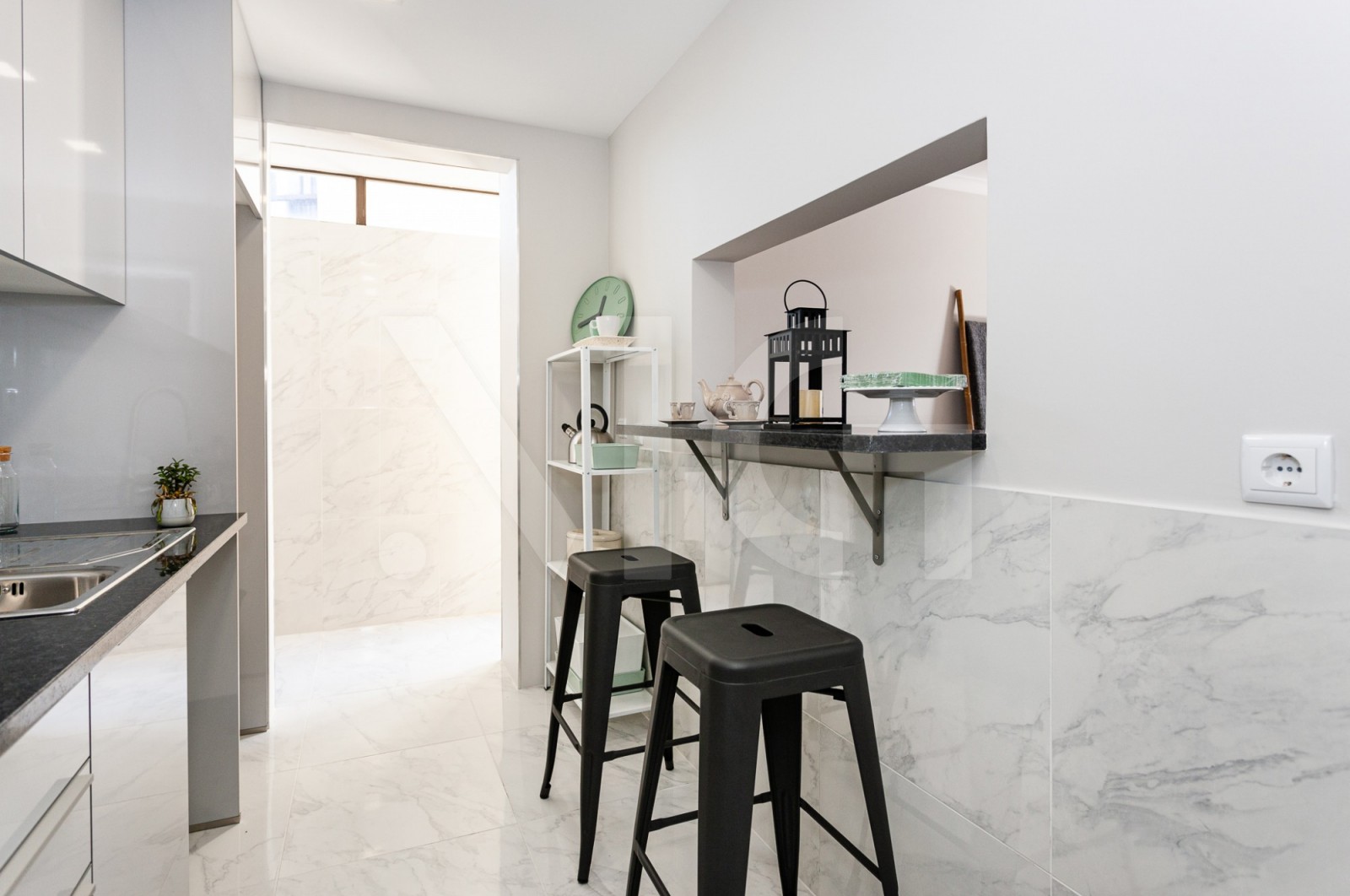 Apartment T1 for For sale in Paranhos, Porto, Porto - Cozinha (Imagem 4)