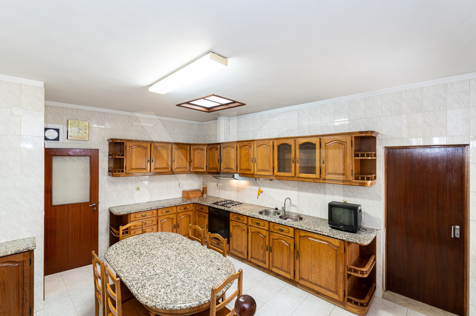 Moradia T3 para Venda em Baguim do Monte (Rio Tinto), Gondomar, Porto - Cozinha (Imagem 1)