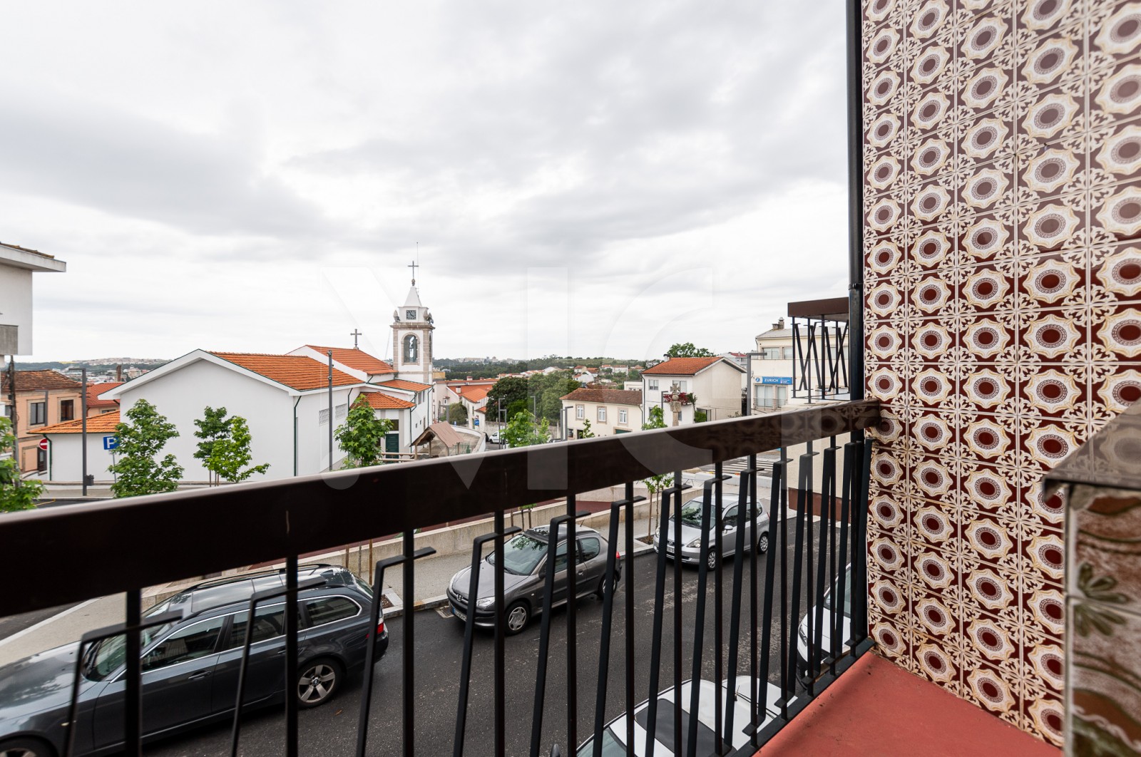 Moradia T3 para Venda em Baguim do Monte (Rio Tinto), Gondomar, Porto - Varanda (Imagem 3)
