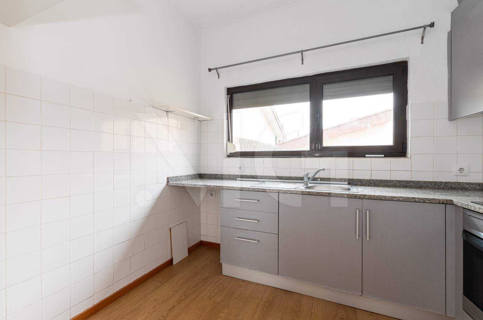 Moradia T3 para Venda em Baguim do Monte (Rio Tinto), Gondomar, Porto - Cozinha (Imagem 4)