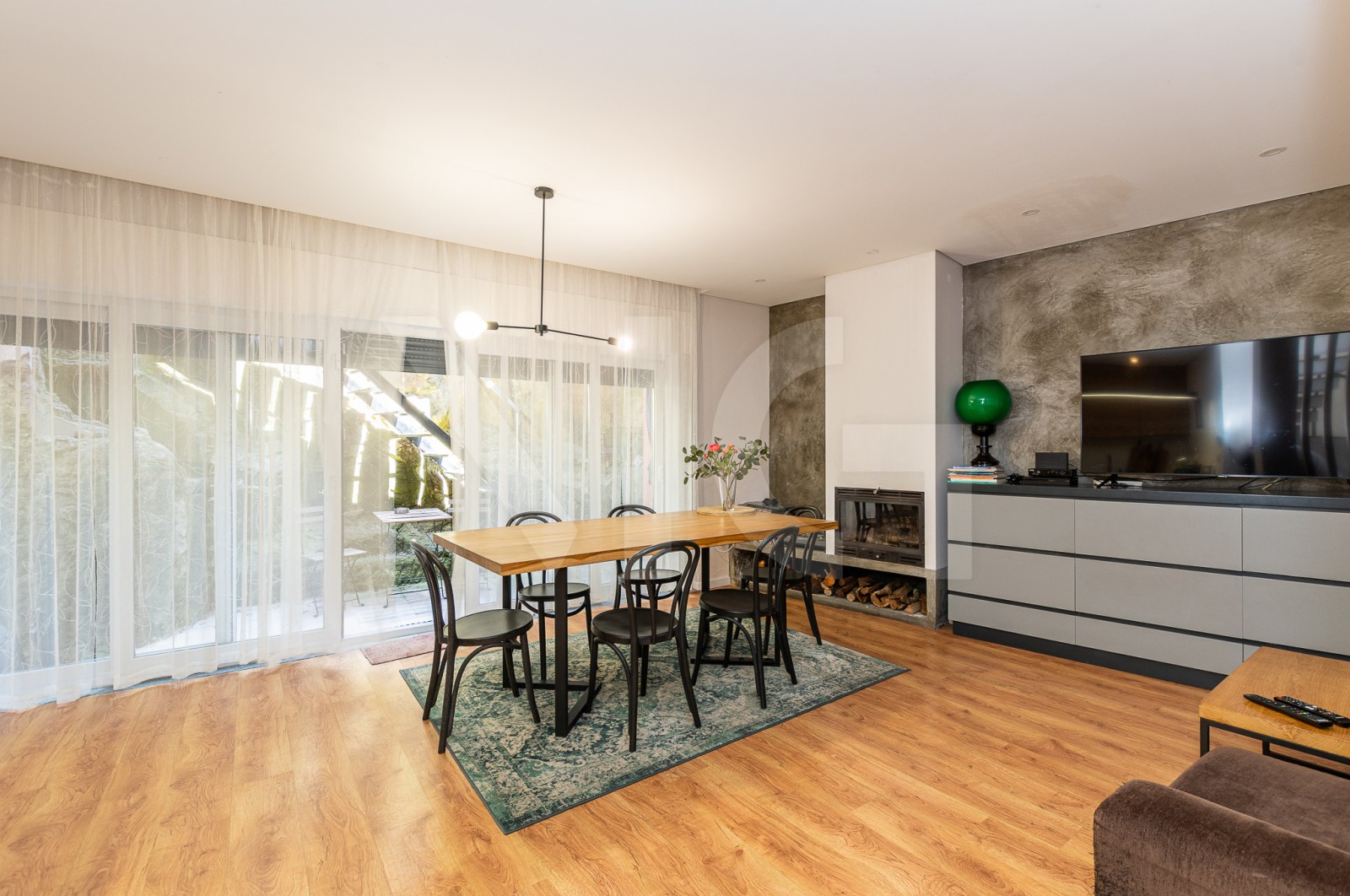 House T3+1 for For sale in Cedofeita, Santo Ildefonso, Sé, Miragaia, São Nicolau e Vitória, Porto, Porto - Sala (Imagem 3)