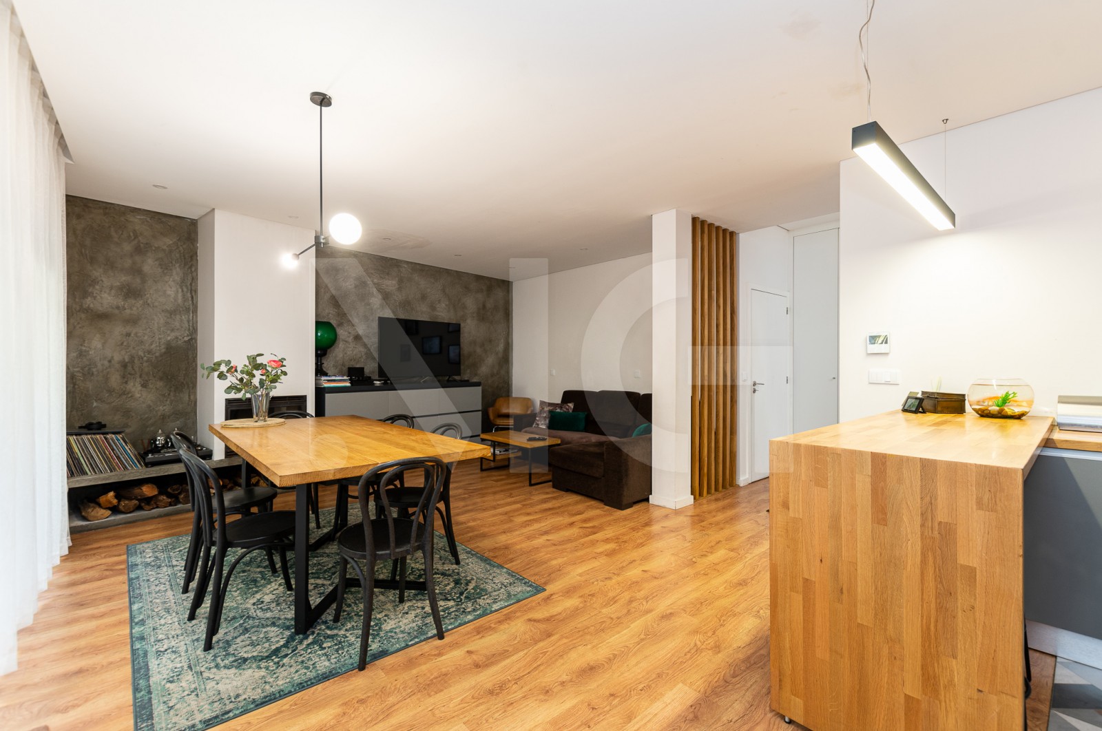 House T3+1 for For sale in Cedofeita, Santo Ildefonso, Sé, Miragaia, São Nicolau e Vitória, Porto, Porto - Sala (Imagem 1)