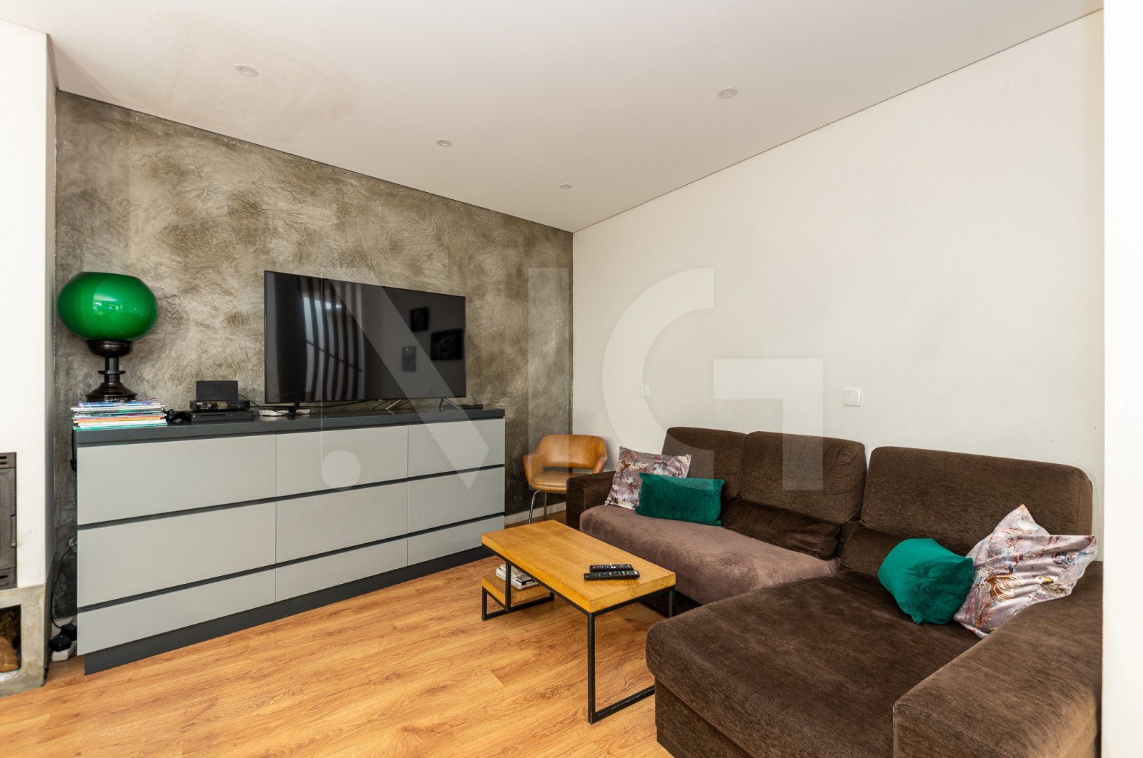 House T3+1 for For sale in Cedofeita, Santo Ildefonso, Sé, Miragaia, São Nicolau e Vitória, Porto, Porto - Sala (Imagem 2)