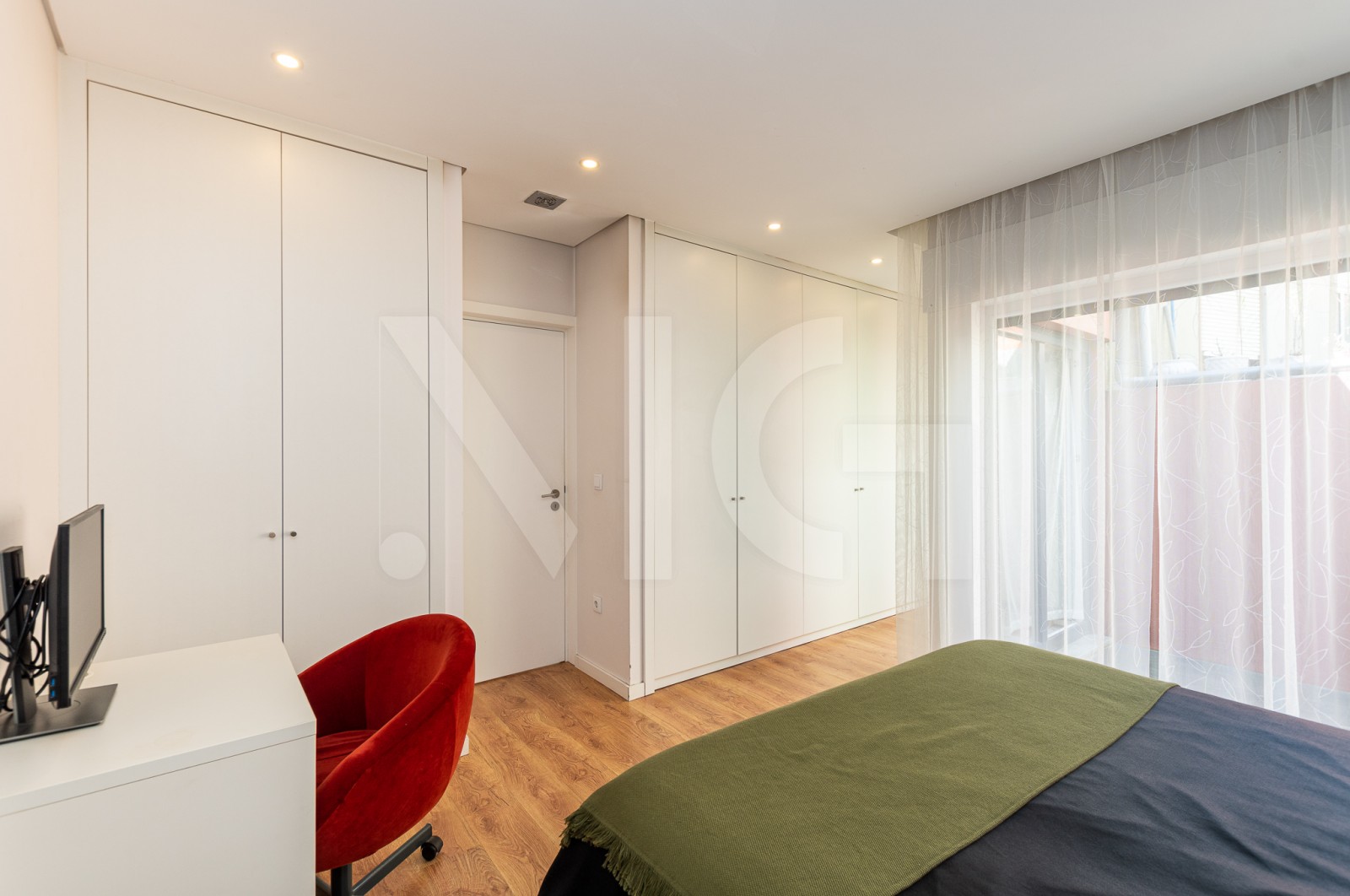 House T3+1 for For sale in Cedofeita, Santo Ildefonso, Sé, Miragaia, São Nicolau e Vitória, Porto, Porto - Quarto (Imagem 3)