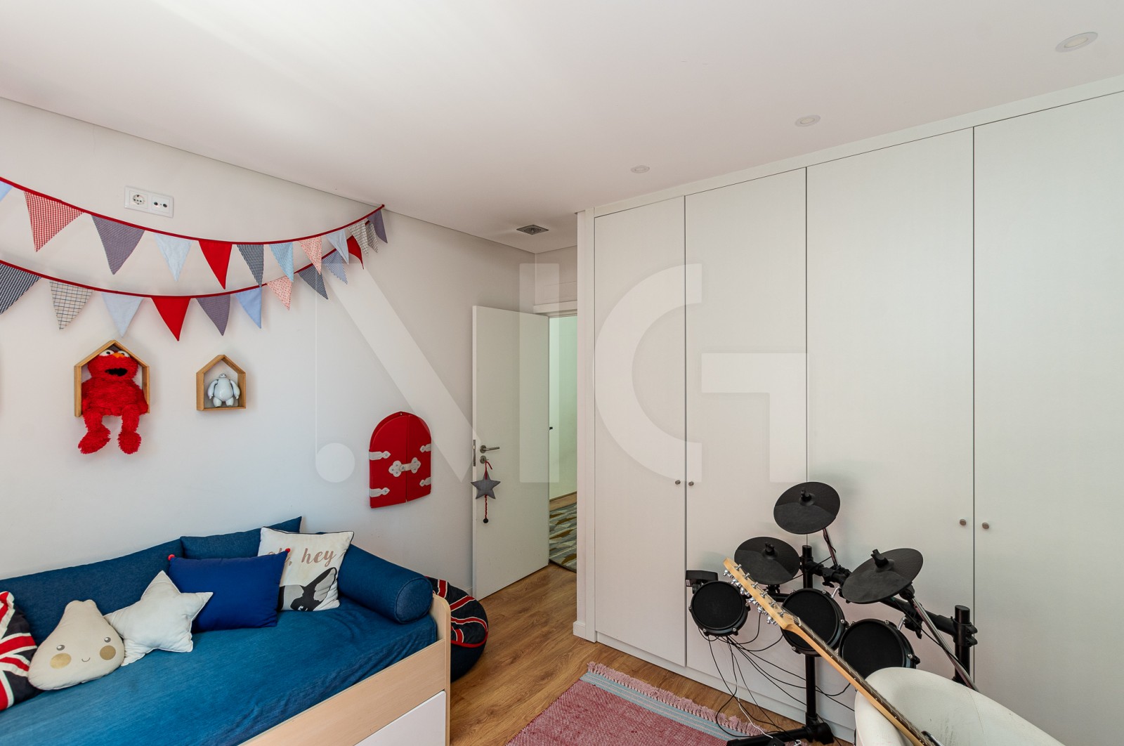 House T3+1 for For sale in Cedofeita, Santo Ildefonso, Sé, Miragaia, São Nicolau e Vitória, Porto, Porto - Quarto (Imagem 5)