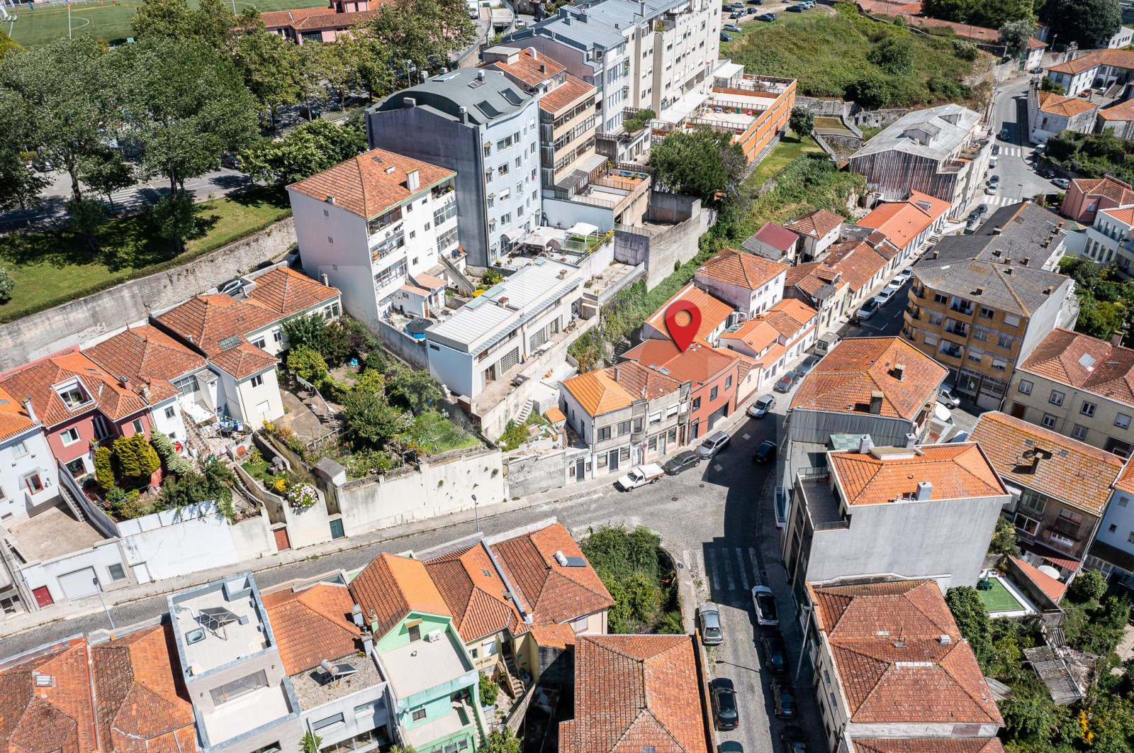 House T3+1 for For sale in Cedofeita, Santo Ildefonso, Sé, Miragaia, São Nicolau e Vitória, Porto, Porto - Área envolvente (Imagem 4)