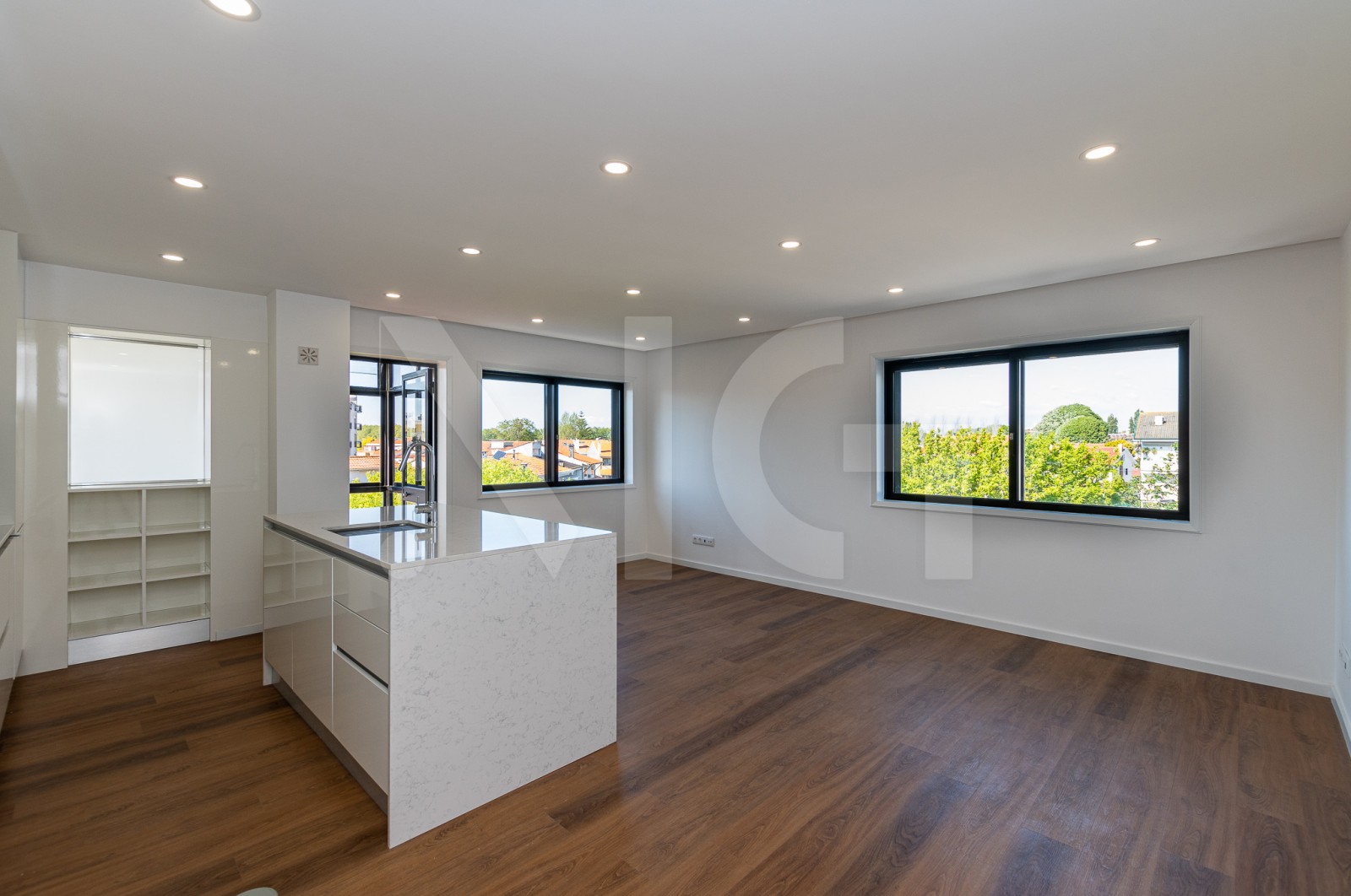 Apartamento T2 para Venda em Aldoar, Foz do Douro e Nevogilde, Porto, Porto - Cozinha (Imagem 1)