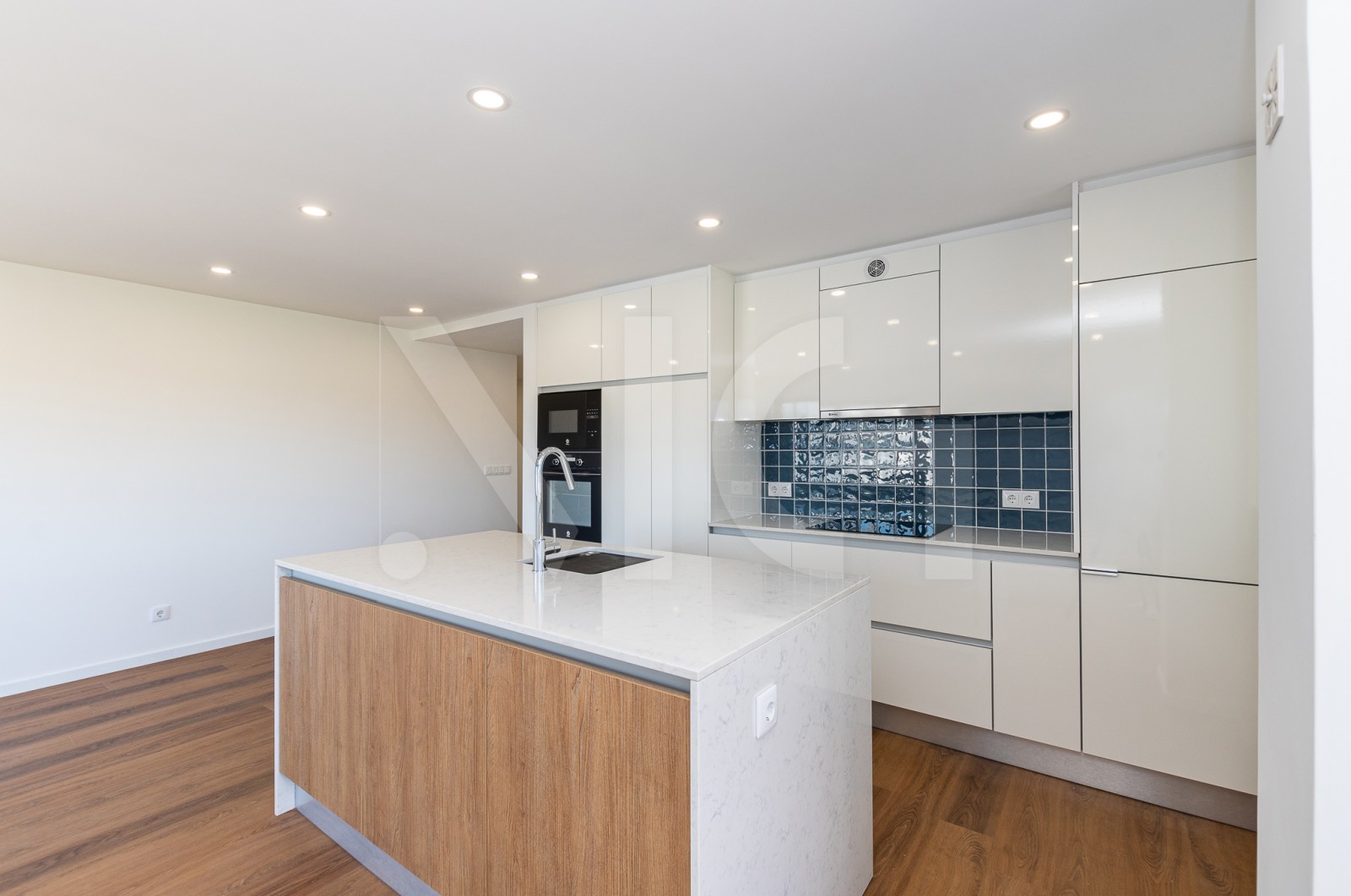 Apartamento T2 para Venda em Aldoar, Foz do Douro e Nevogilde, Porto, Porto - Cozinha (Imagem 5)