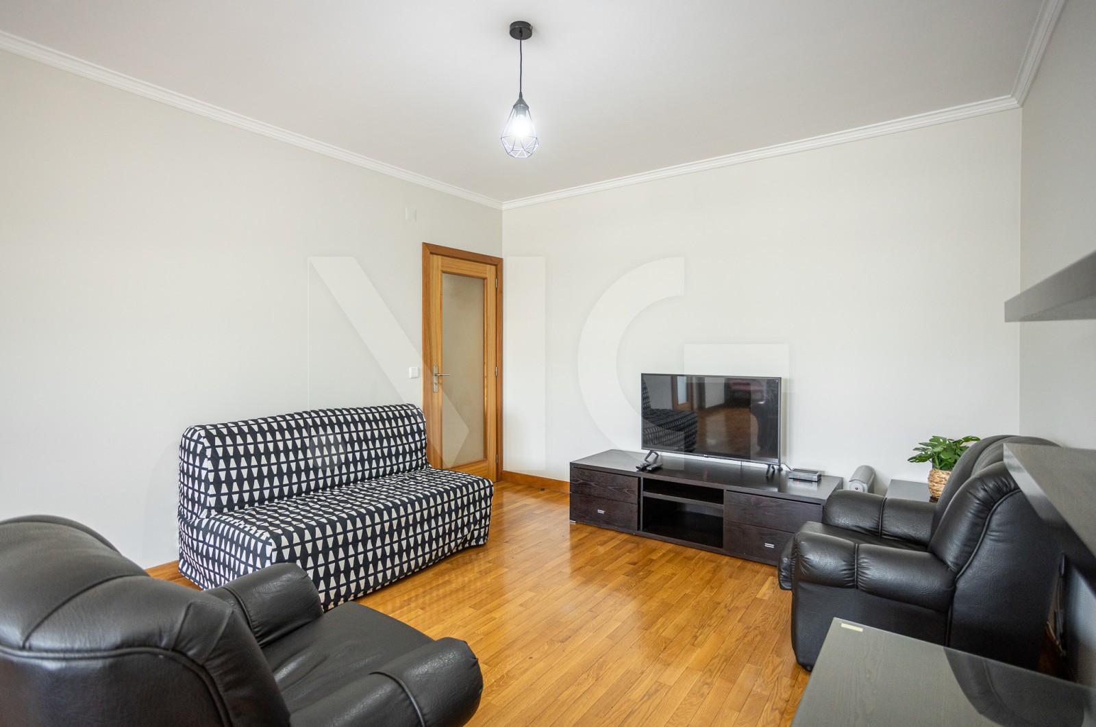 Apartamento T2 para Venda em Águas Santas, Maia, Porto - Sala (Imagem 2)