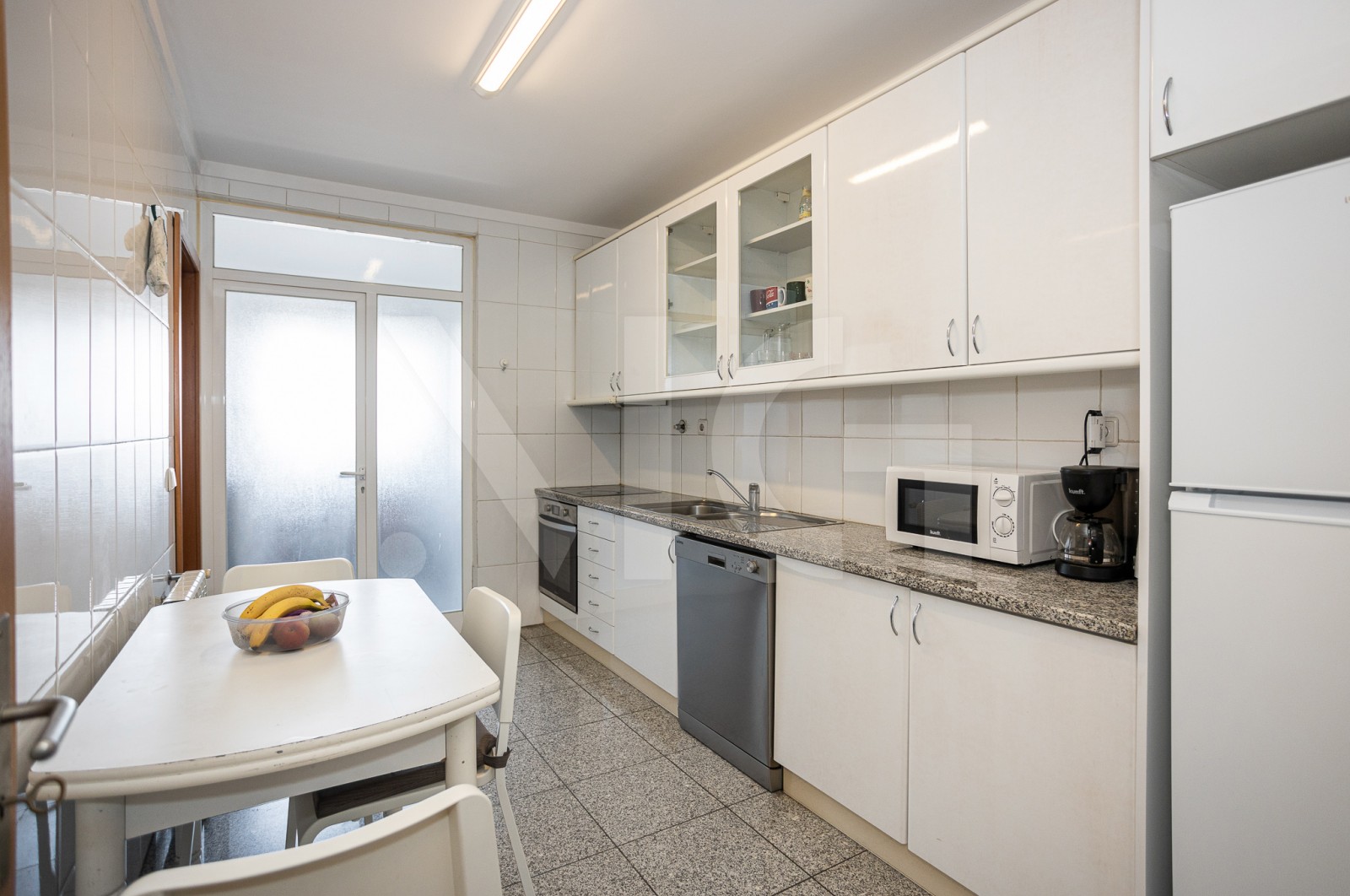 Apartamento T2 para Venda em Águas Santas, Maia, Porto - Cozinha (Imagem 2)