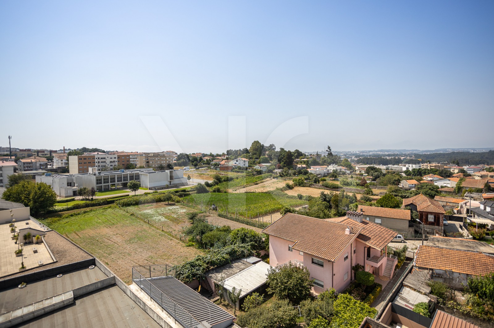 Apartamento T2 para Venda em Águas Santas, Maia, Porto - Vistas (Imagem 4)