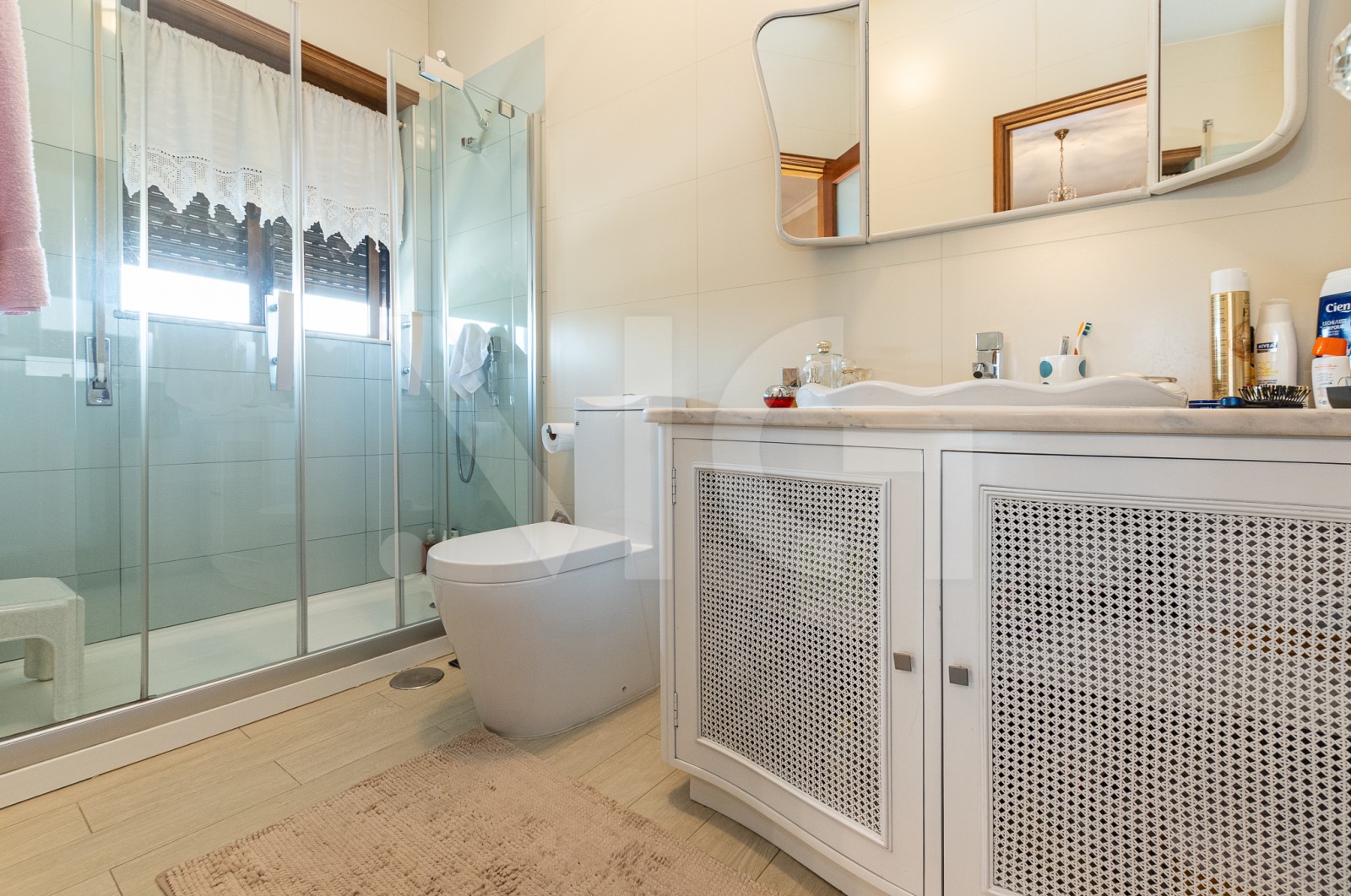 House T3+1 for For sale in Baguim do Monte (Rio Tinto), Gondomar, Porto - Casa de banho (Imagem 3)