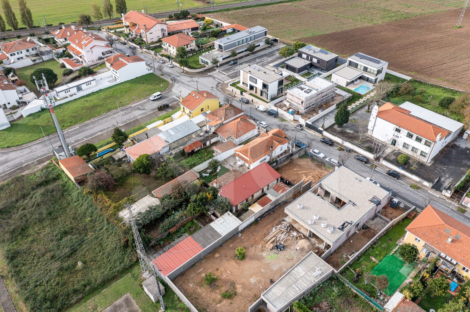 House T5 for For sale in Custóias, Leça do Balio e Guifões, Matosinhos, Porto - Área envolvente (Imagem 2)